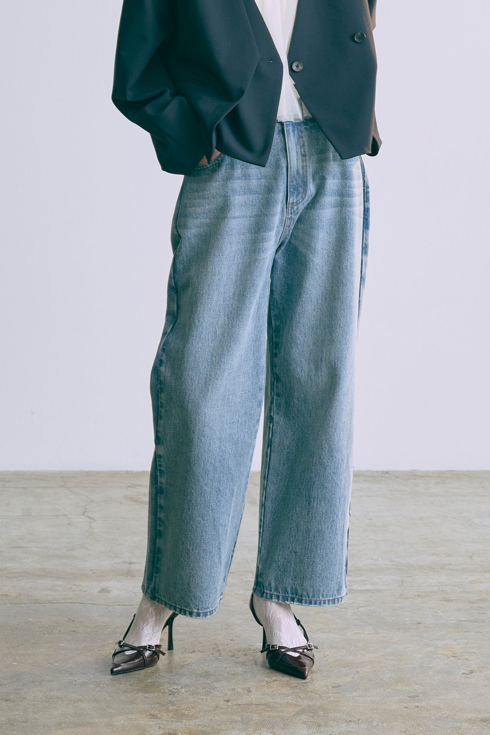 着用カラー:サックス 着用サイズ:1 モデル身長:174cm