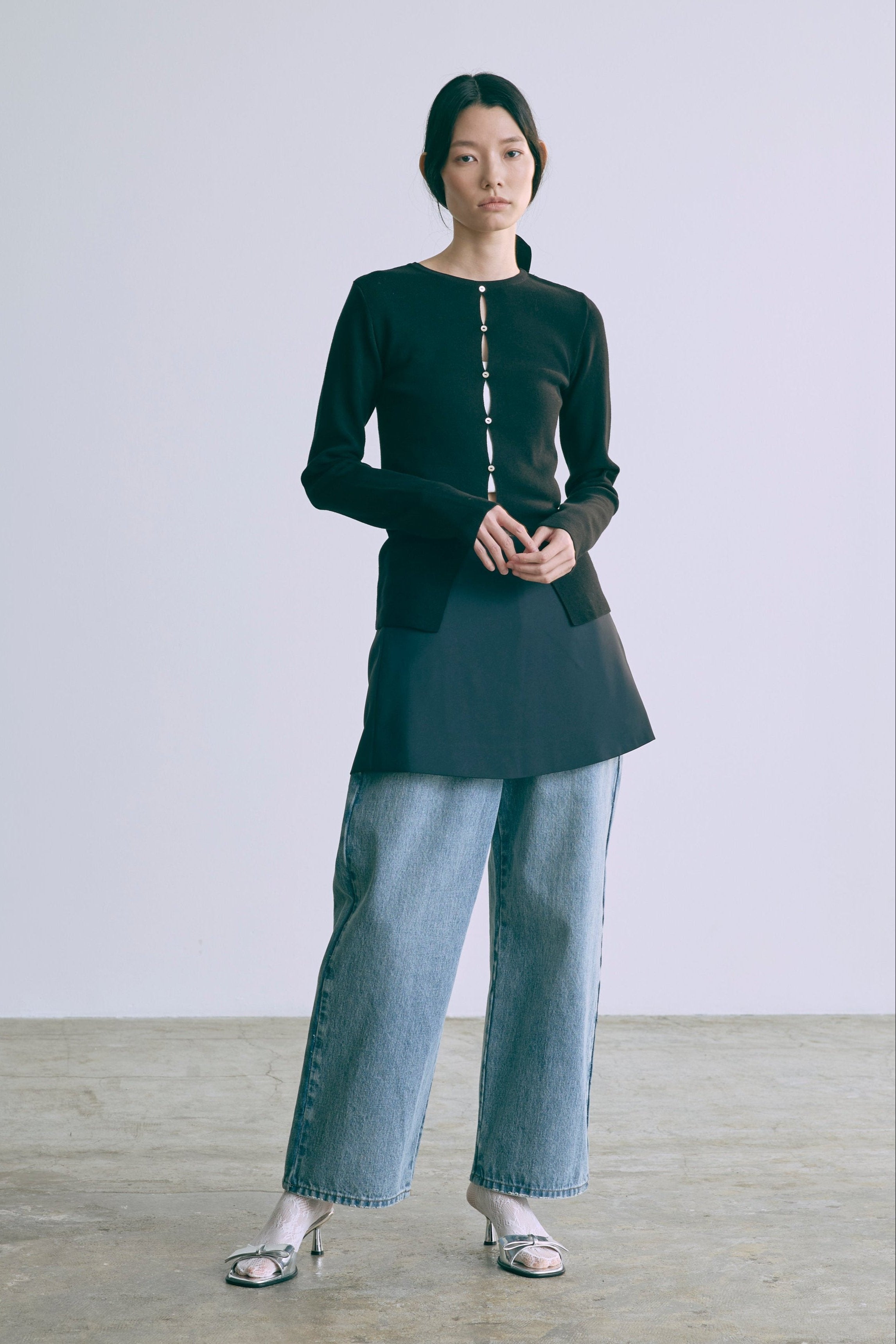 着用カラー:サックス 着用サイズ:1 モデル身長:174cm