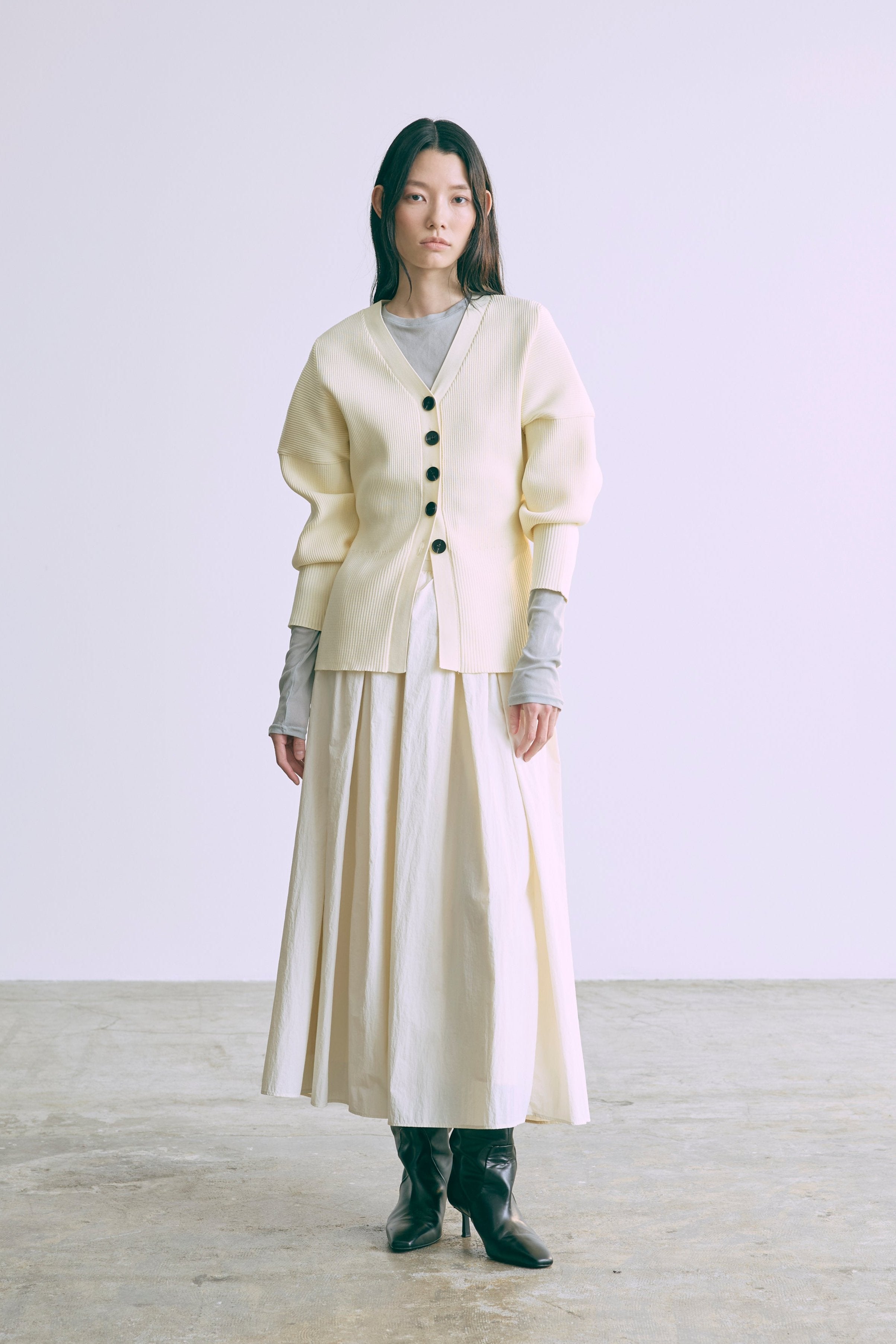 着用カラー:イエロー モデル身長:174cm