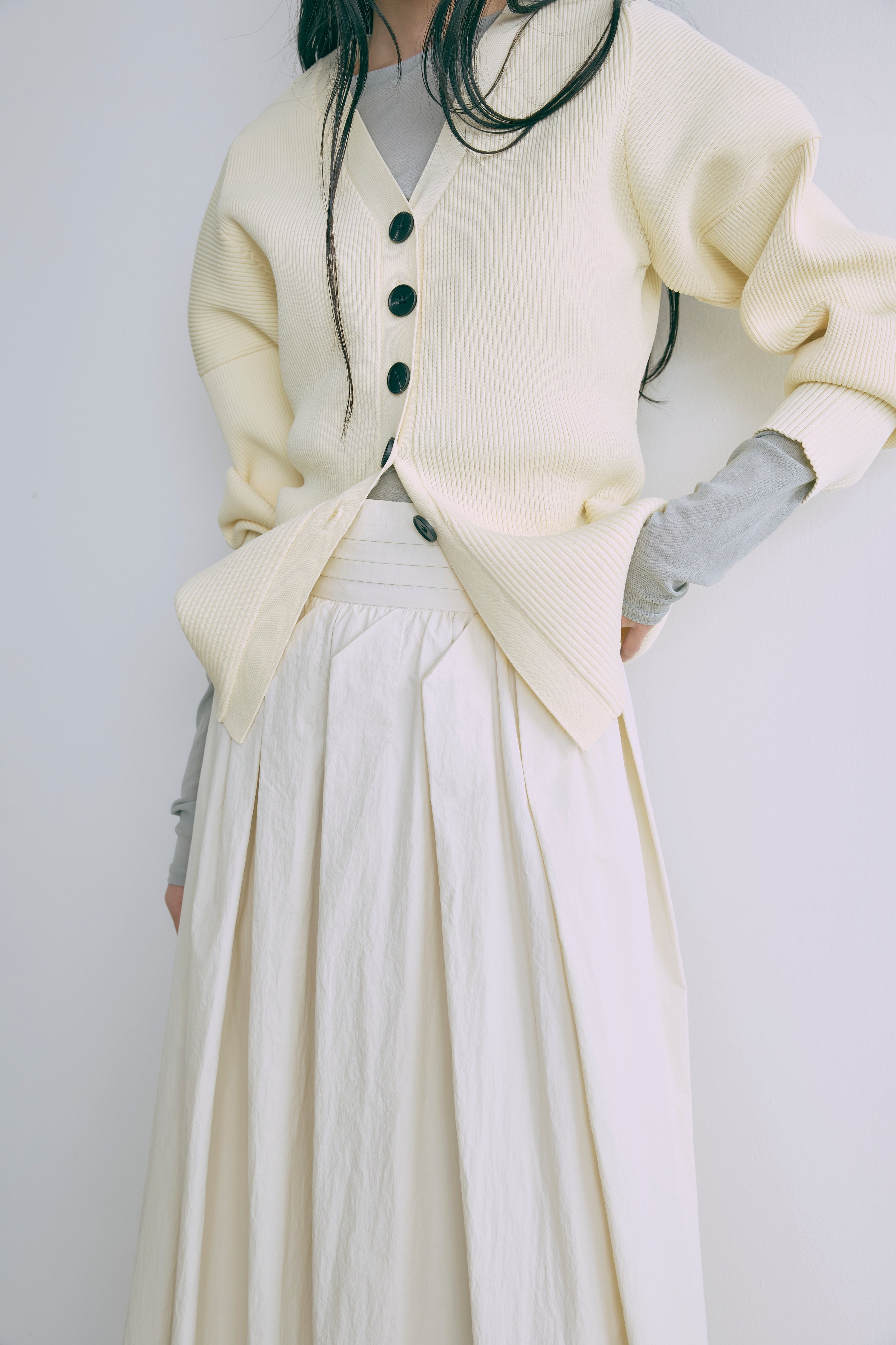 着用カラー:オフホワイト モデル身長:174cm