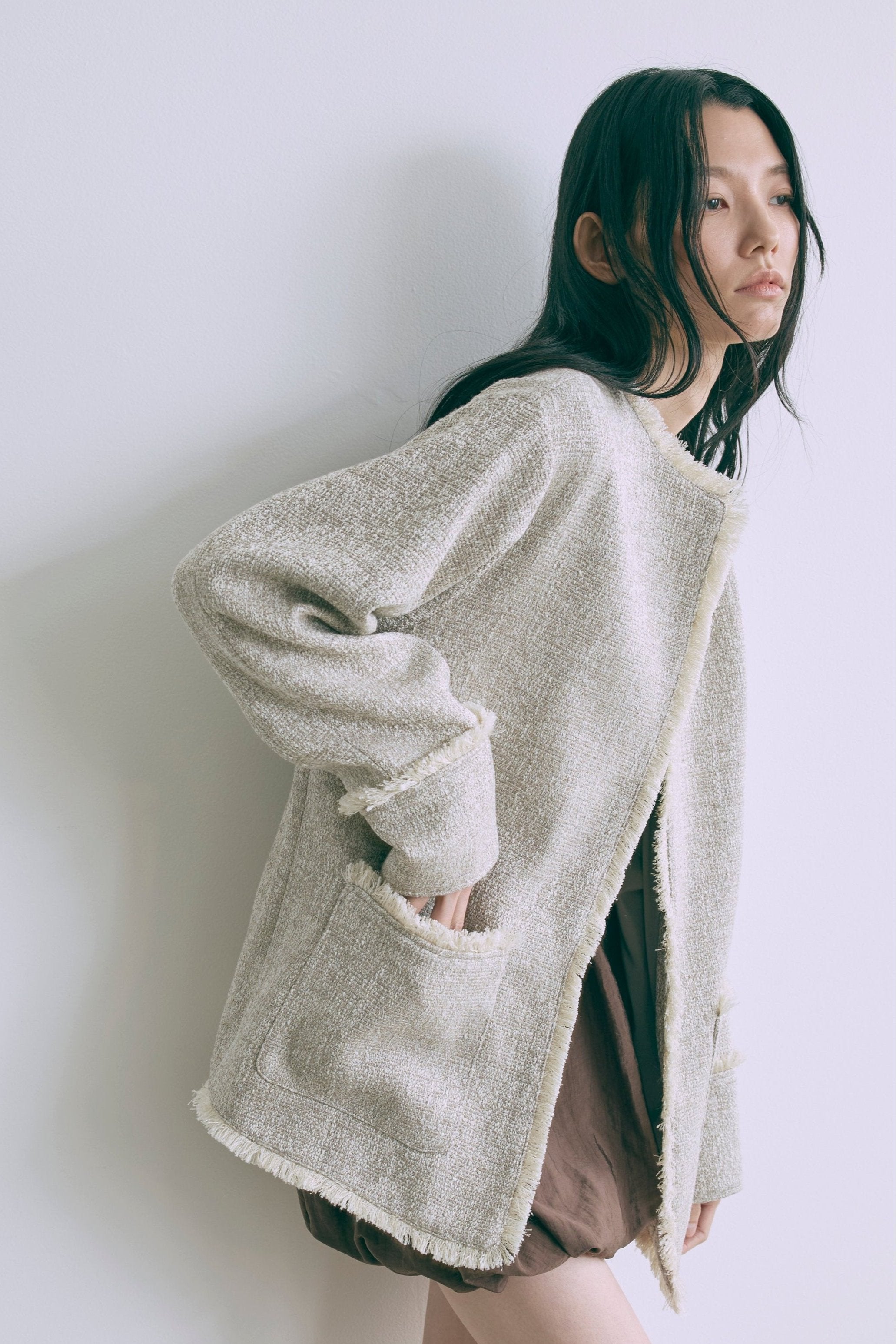 着用カラー:グレージュ モデル身長:174cm