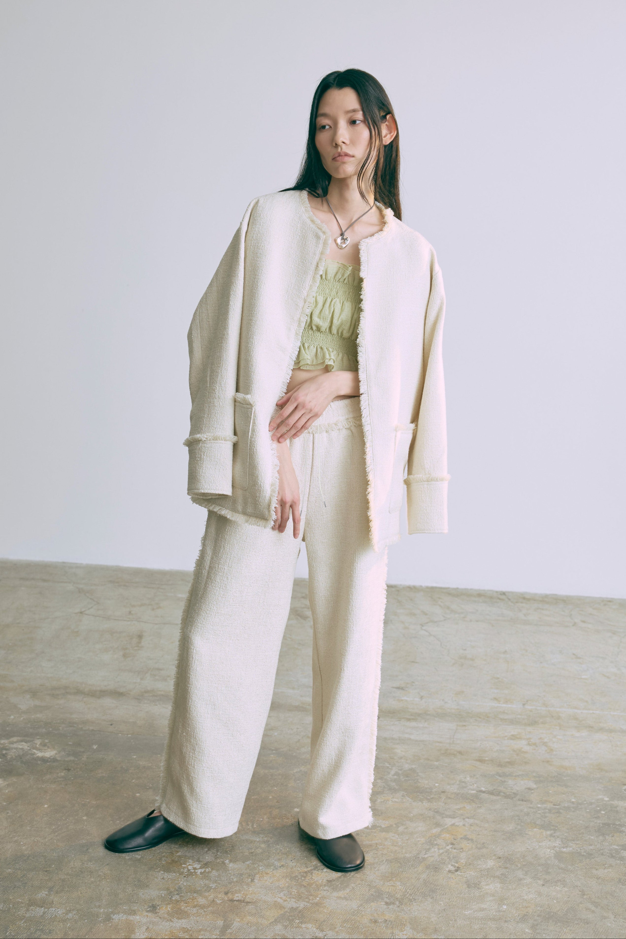 着用カラー:イエローグリーン モデル身長:174cm