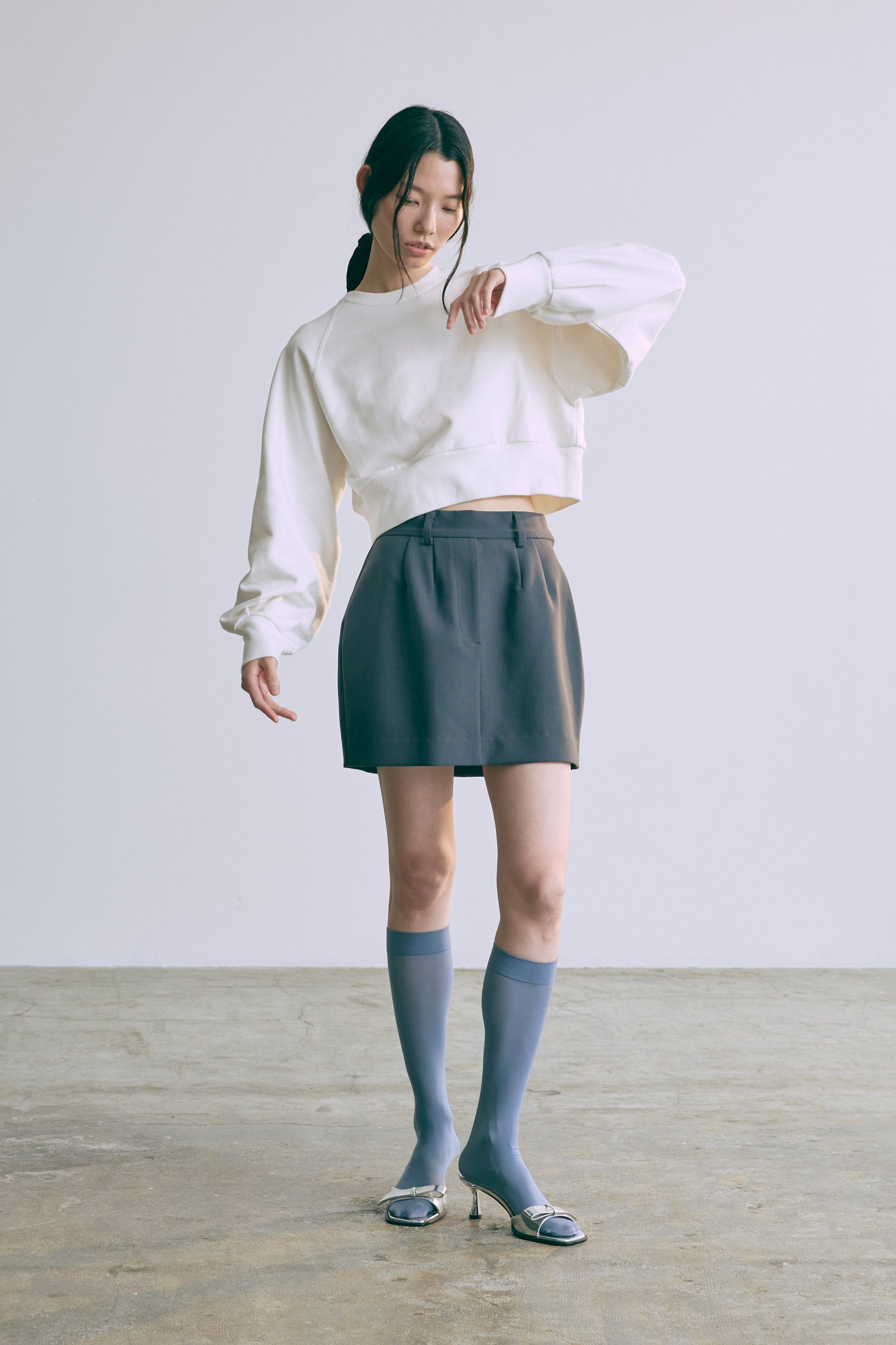 着用カラー:チャコール モデル身長:174cm