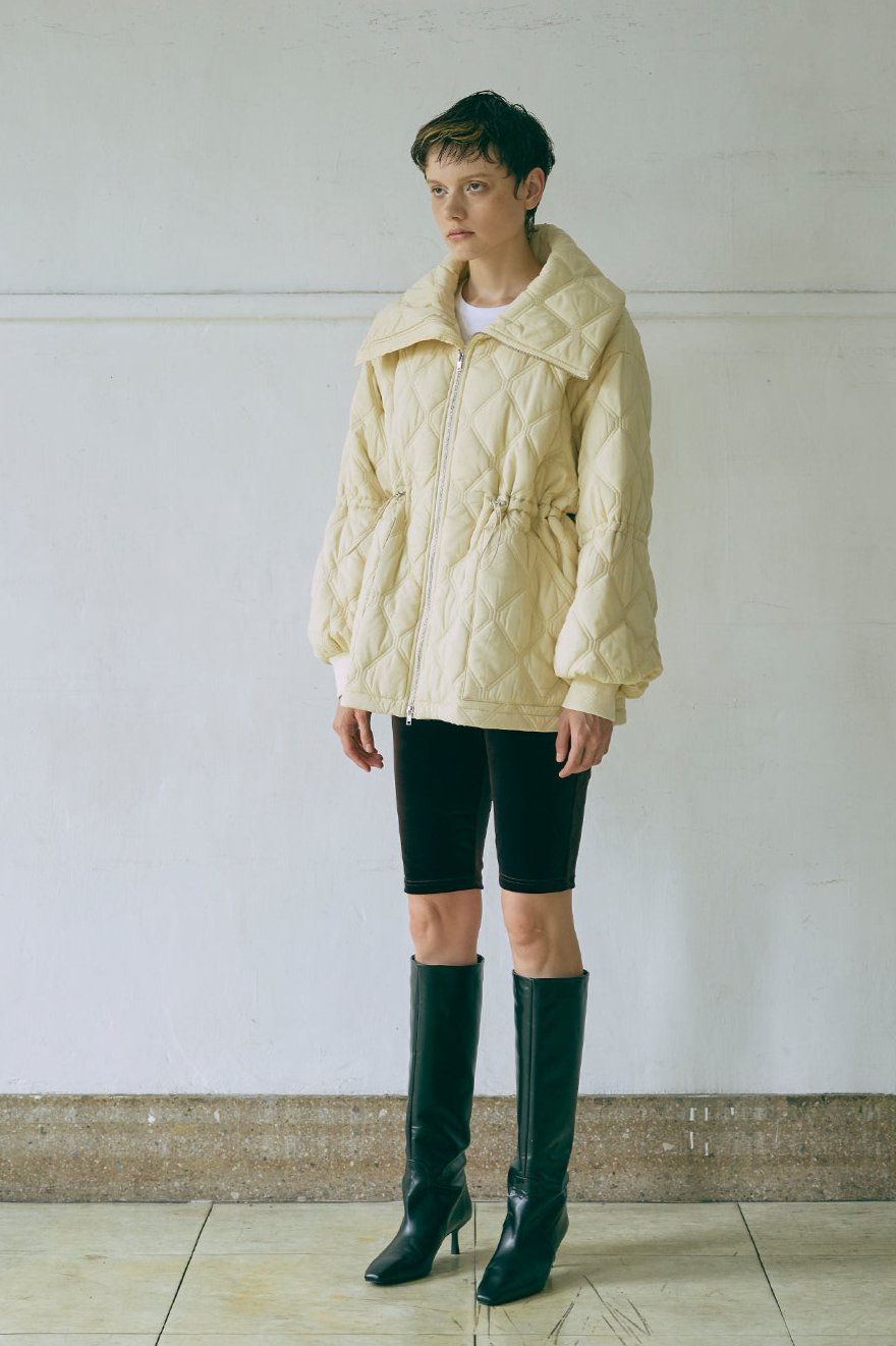 着用カラー:イエロー モデル身長:178cm