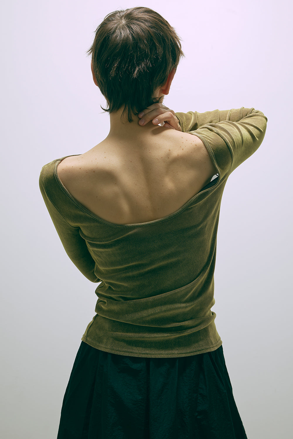 着用カラー:オリーブ モデル身長:178cm