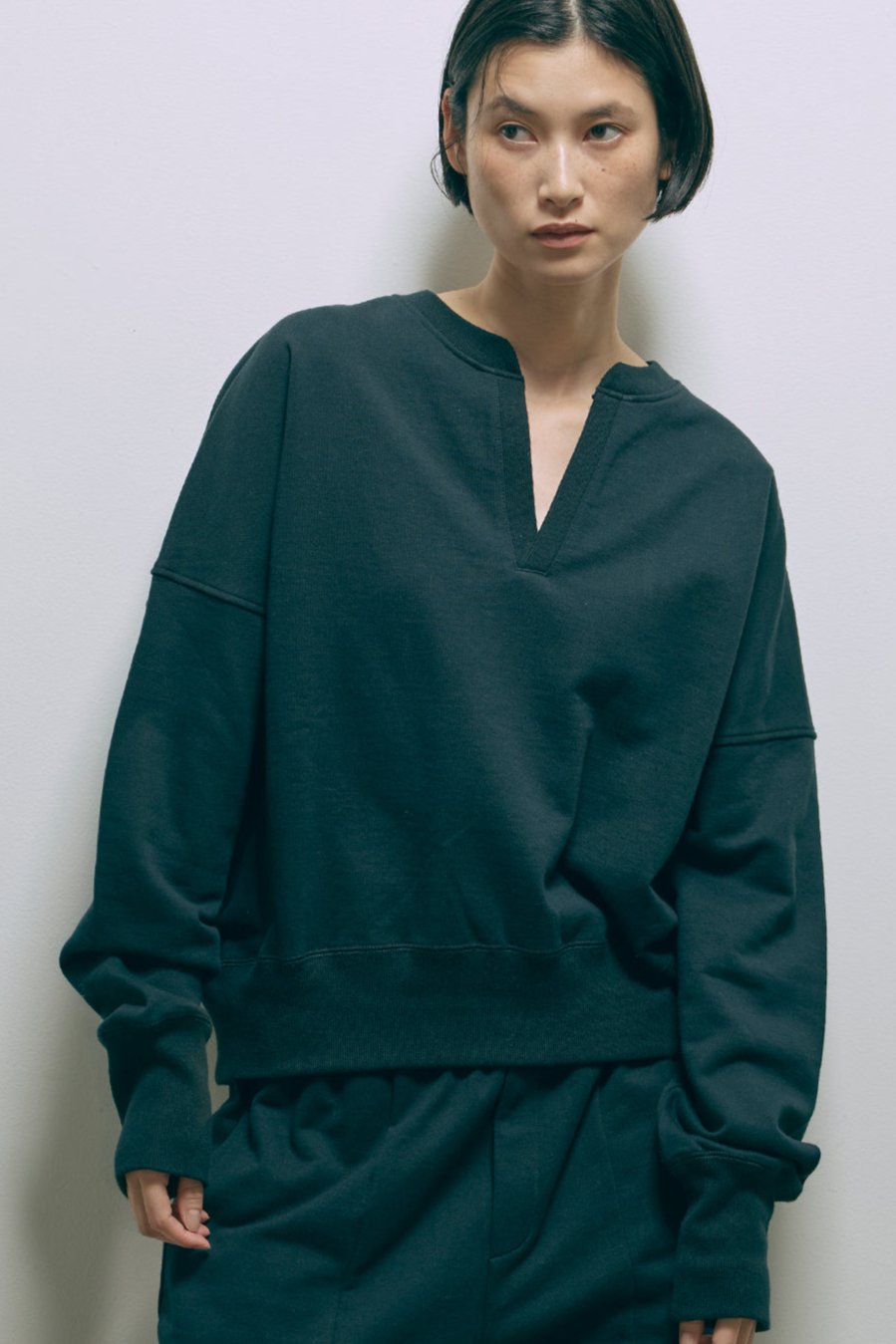 着用カラー:ネイビー モデル身長:170cm