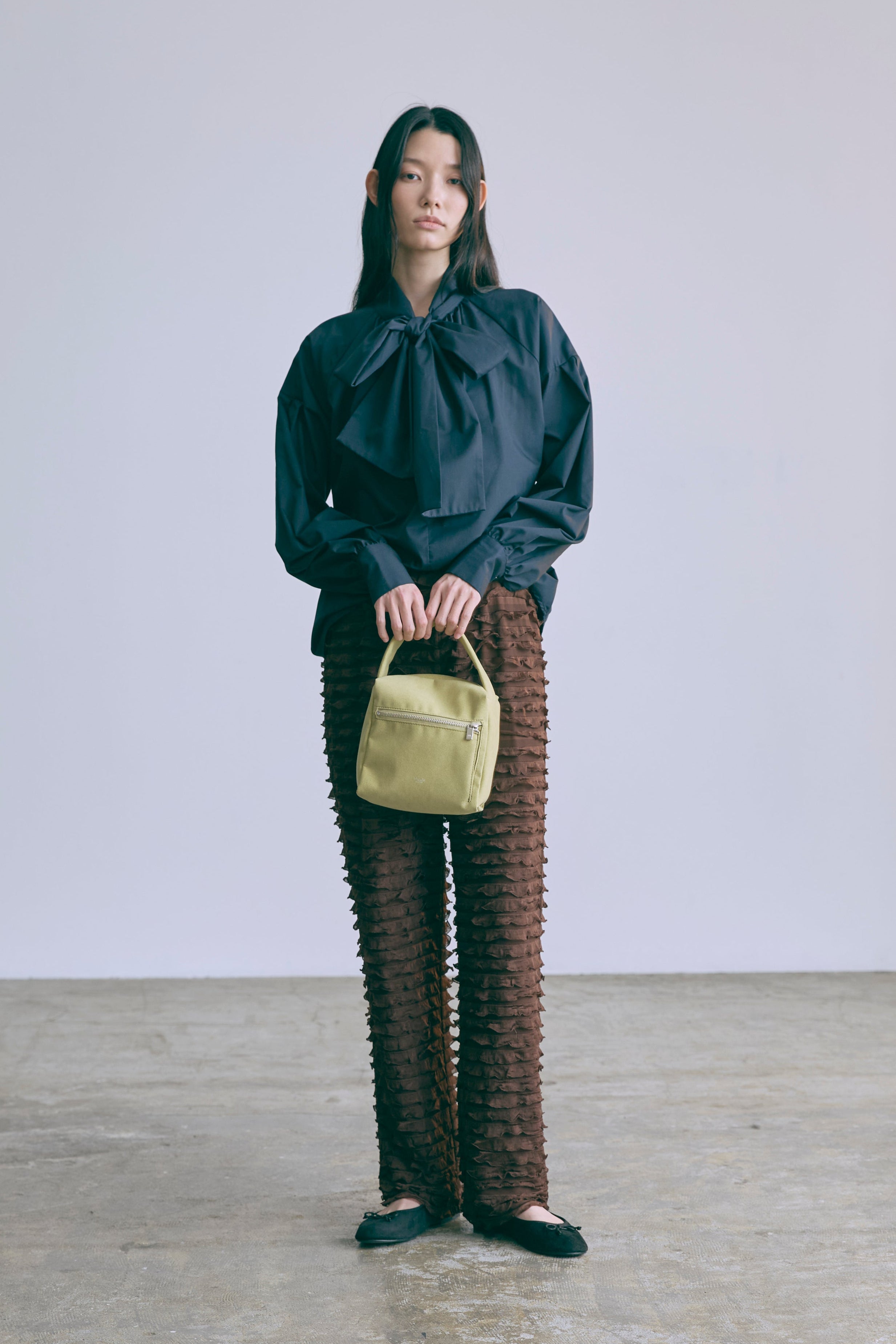 着用カラー:ネイビー モデル身長:174cm