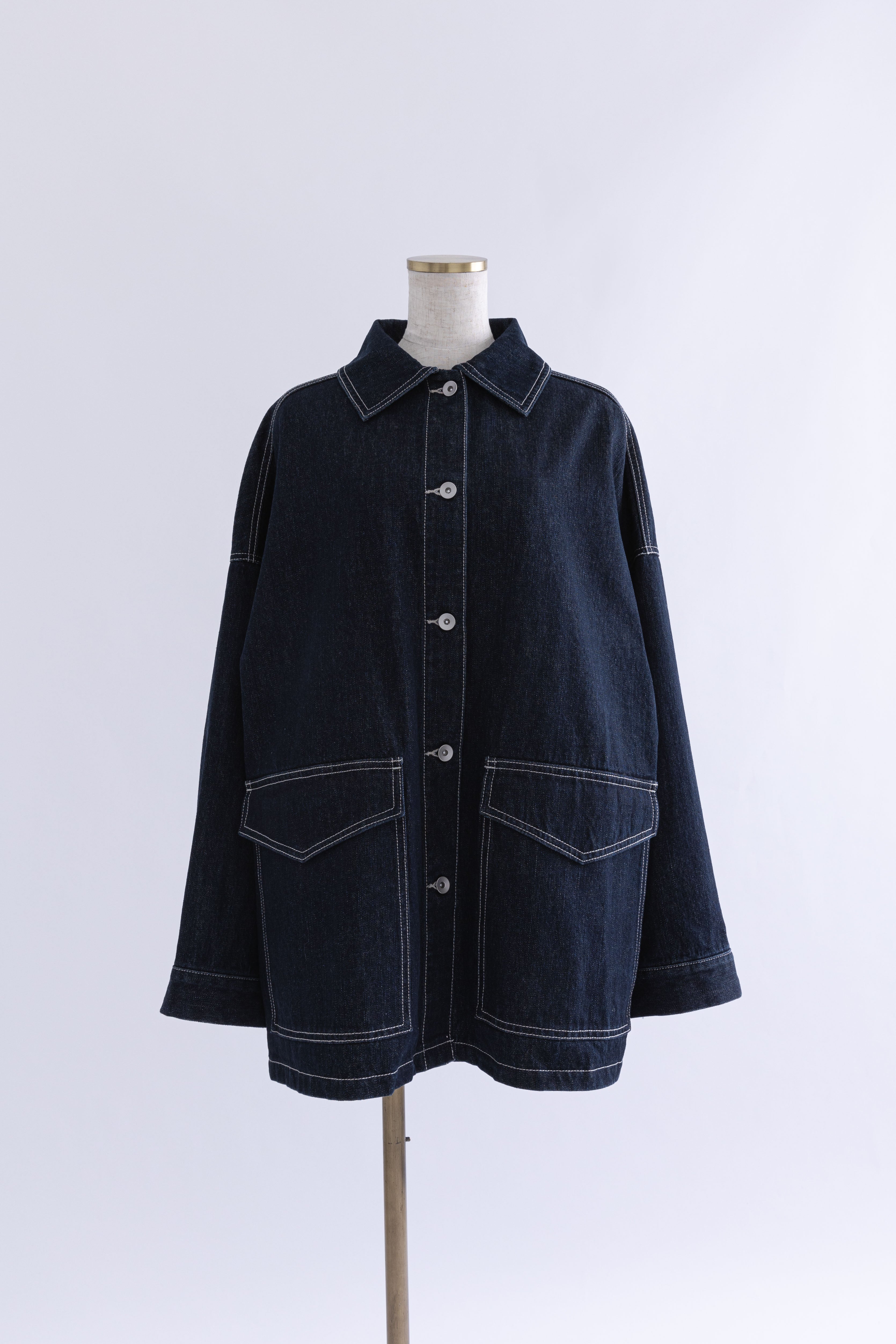 着用カラー:インディゴ