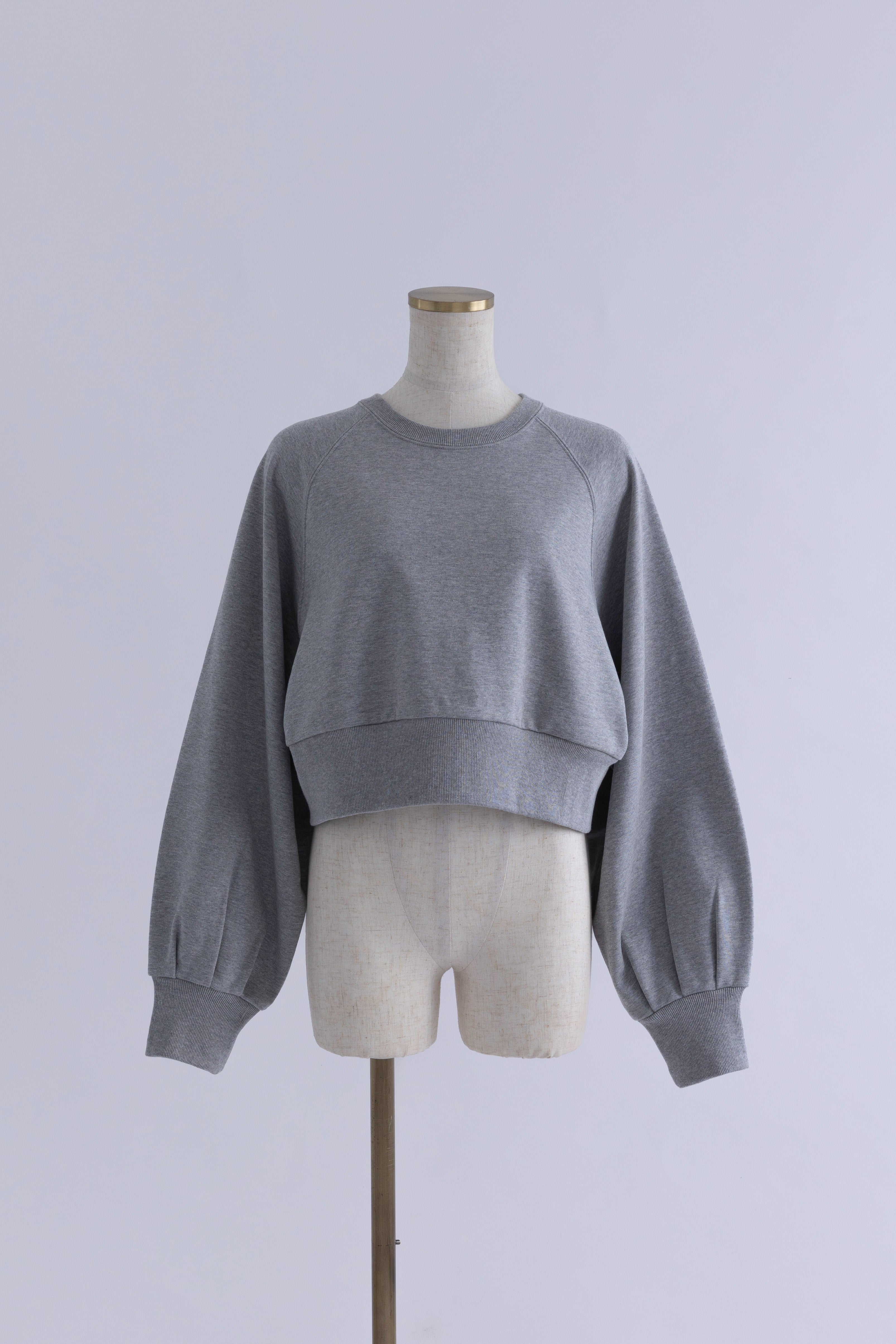 着用カラー:杢グレー モデル身長:174cm