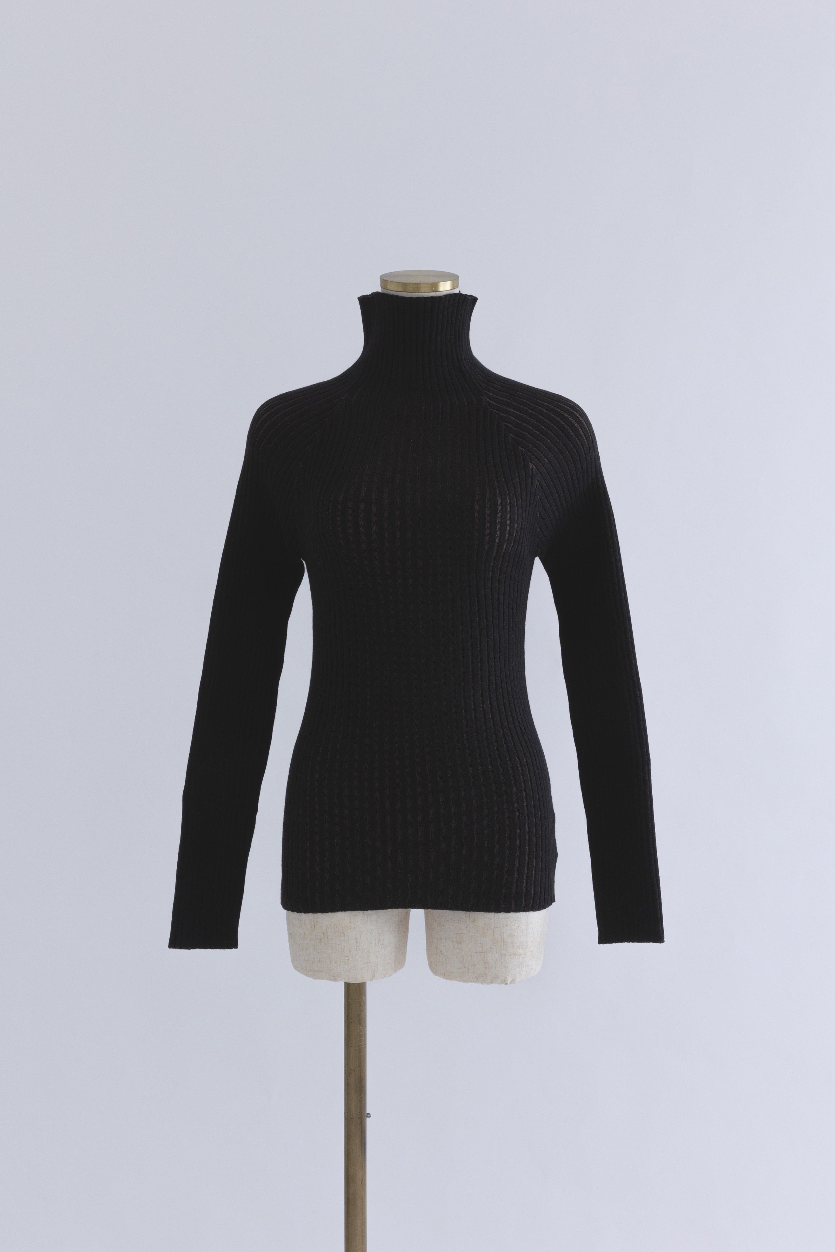 着用カラー:ブラック