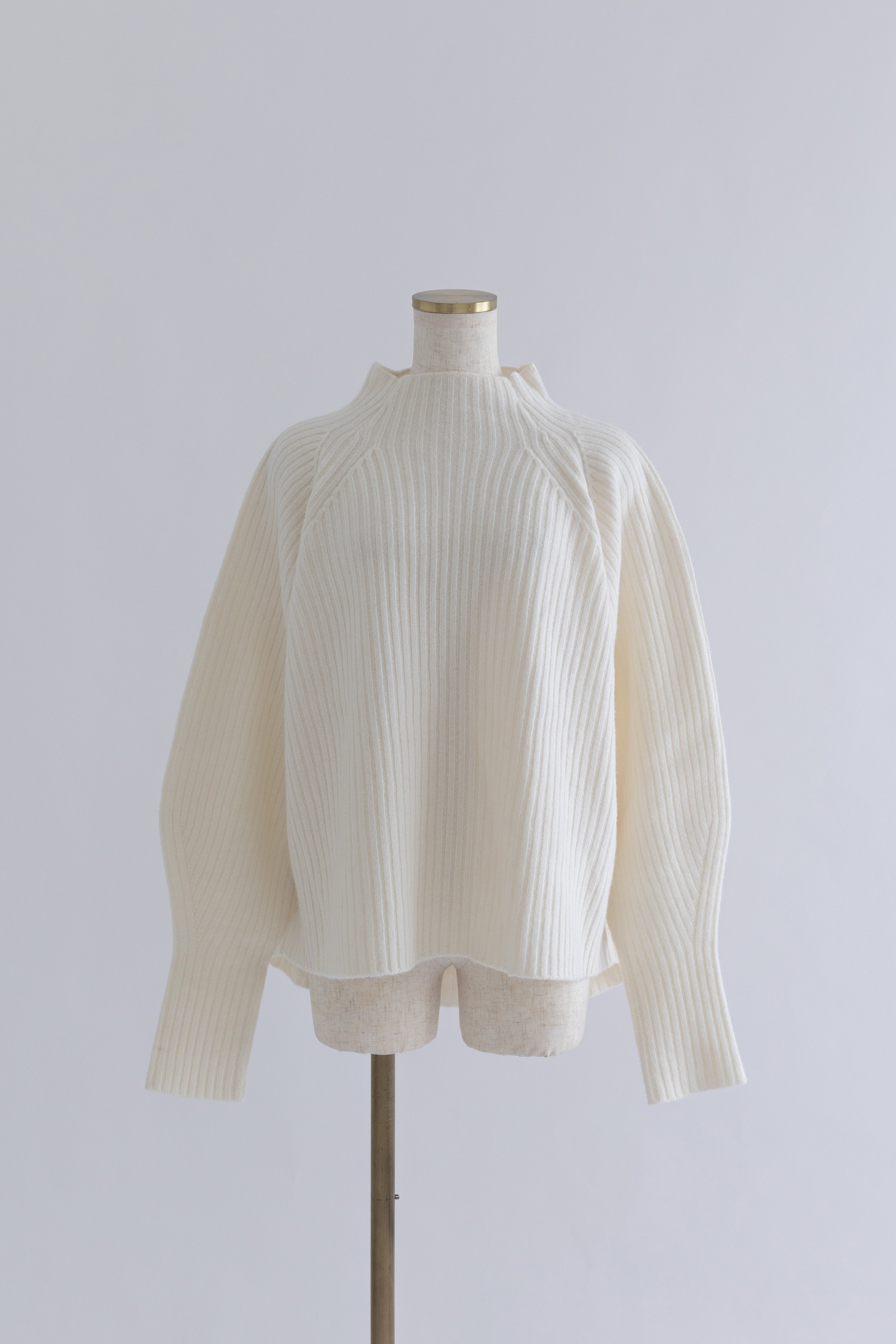 着用カラー:アイボリー