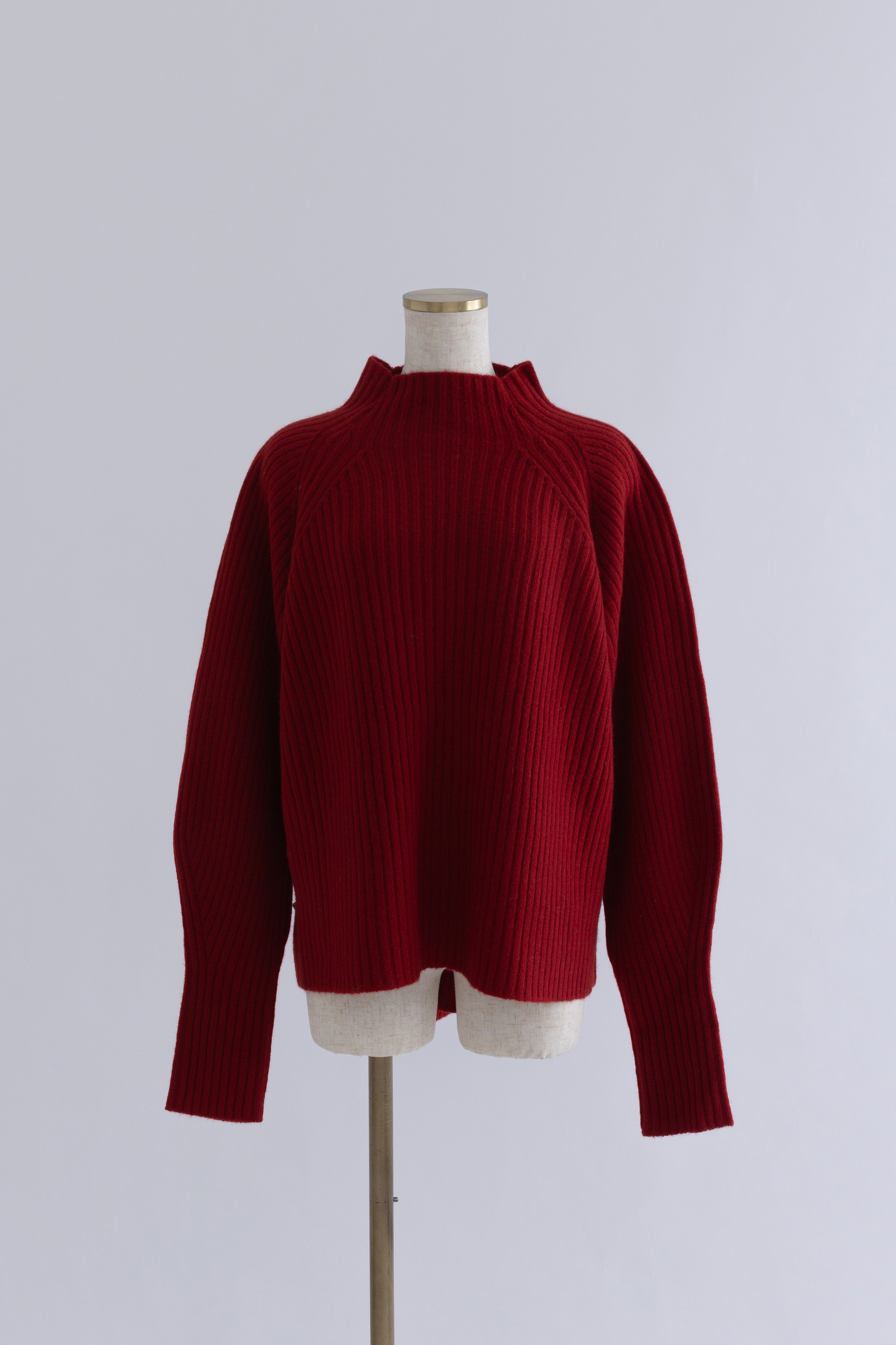 着用カラー:レッド