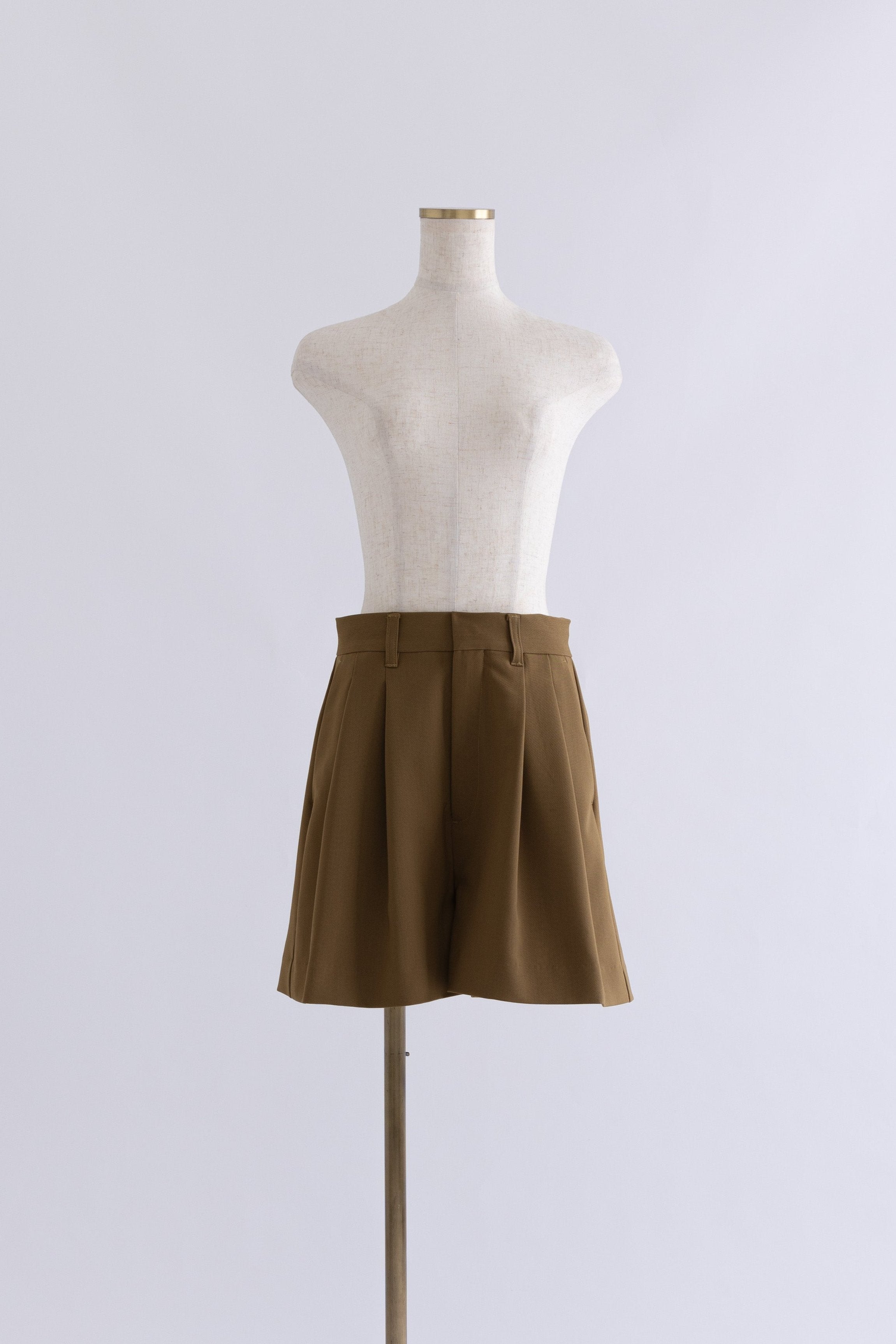 着用カラー:ブラウン