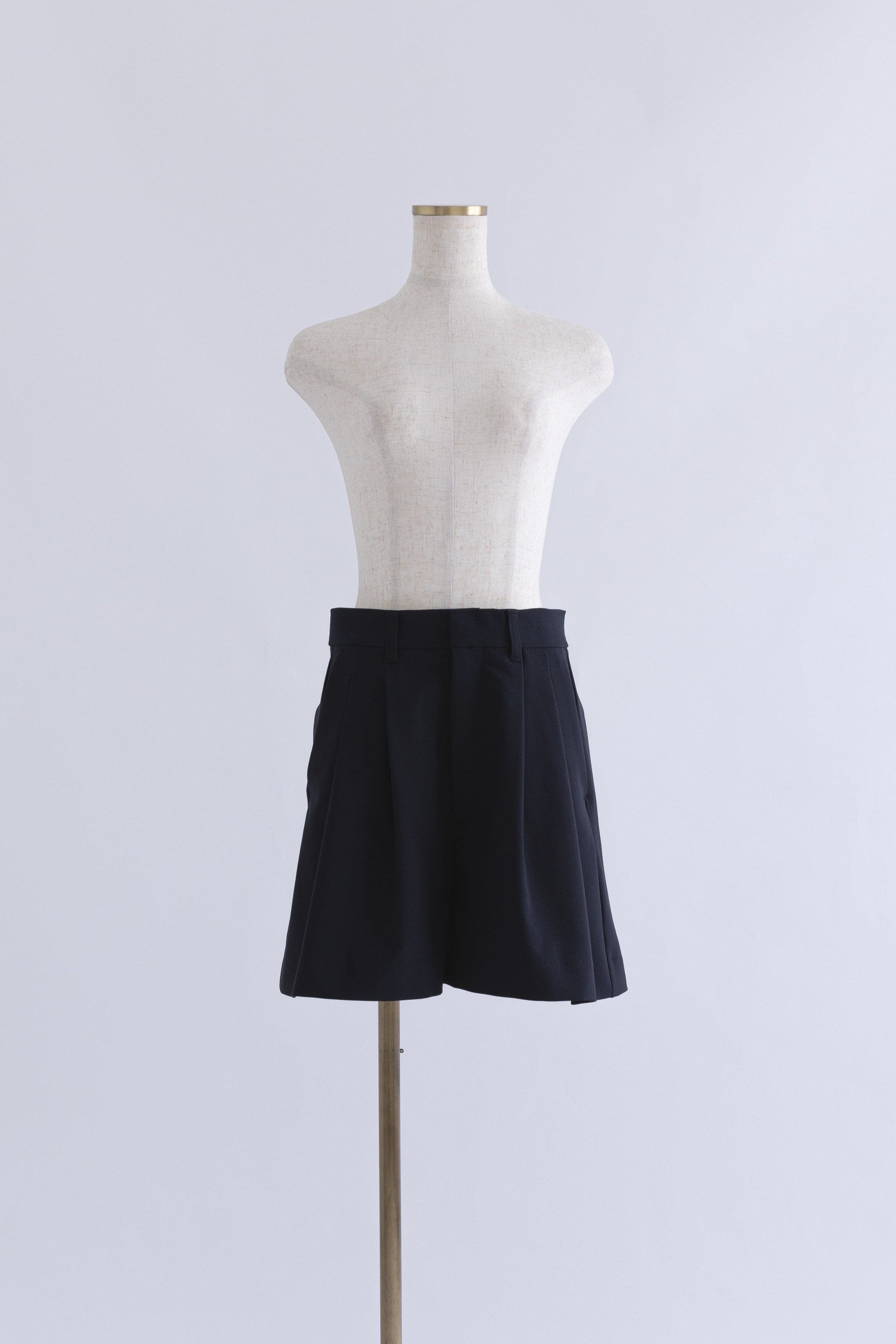 着用カラー:ネイビー