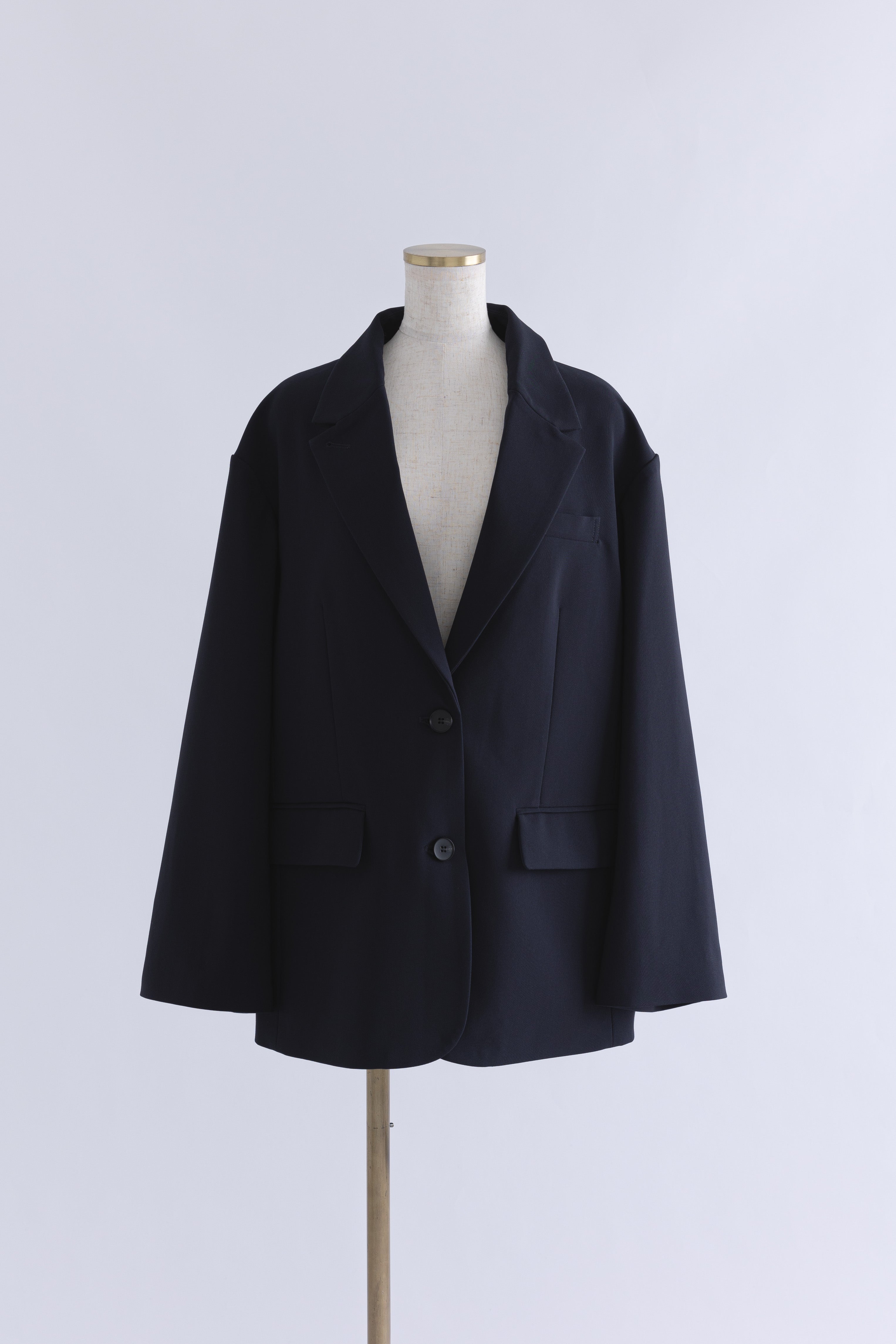 着用カラー:ネイビー