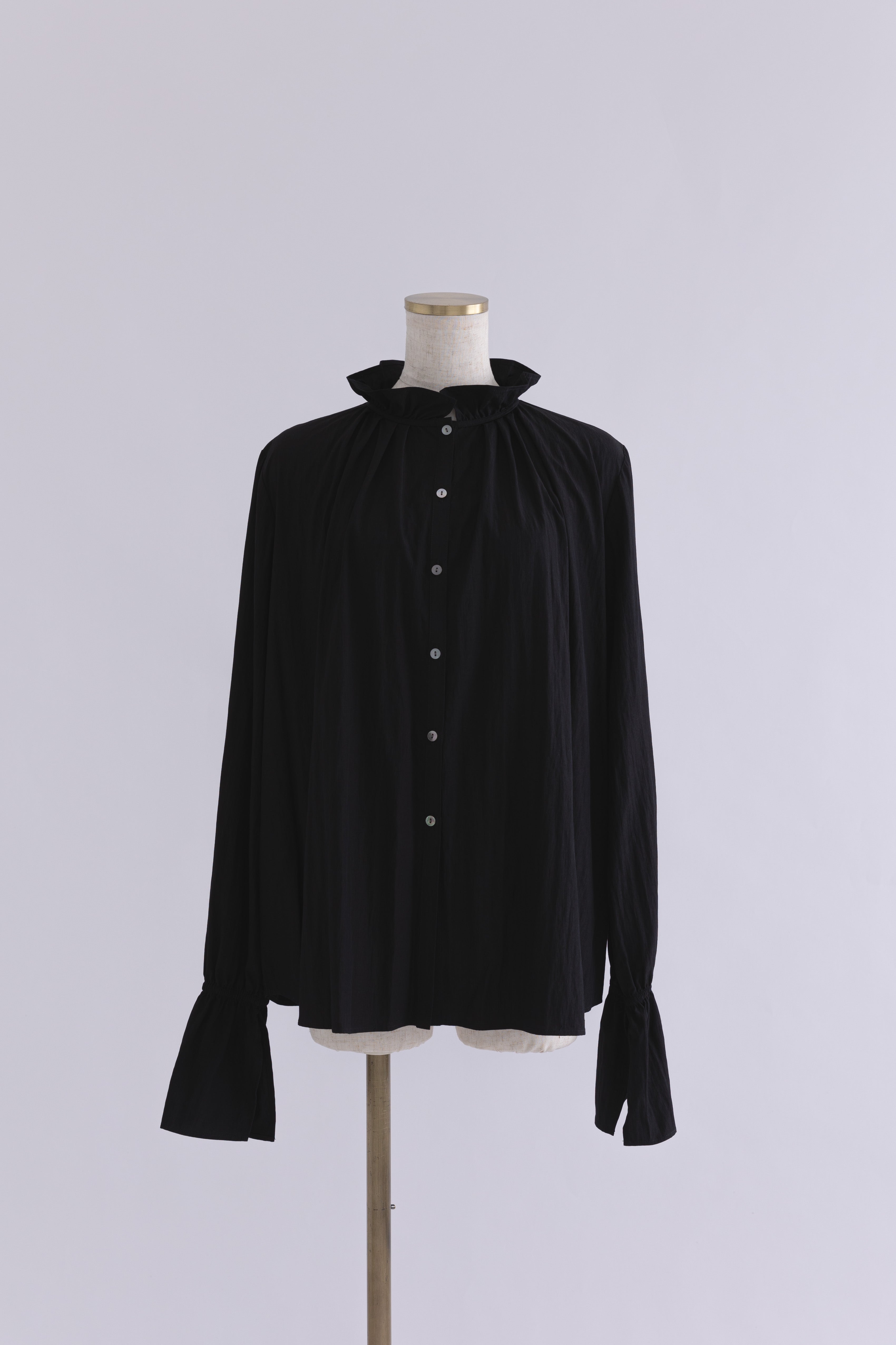 着用カラー:ブラック