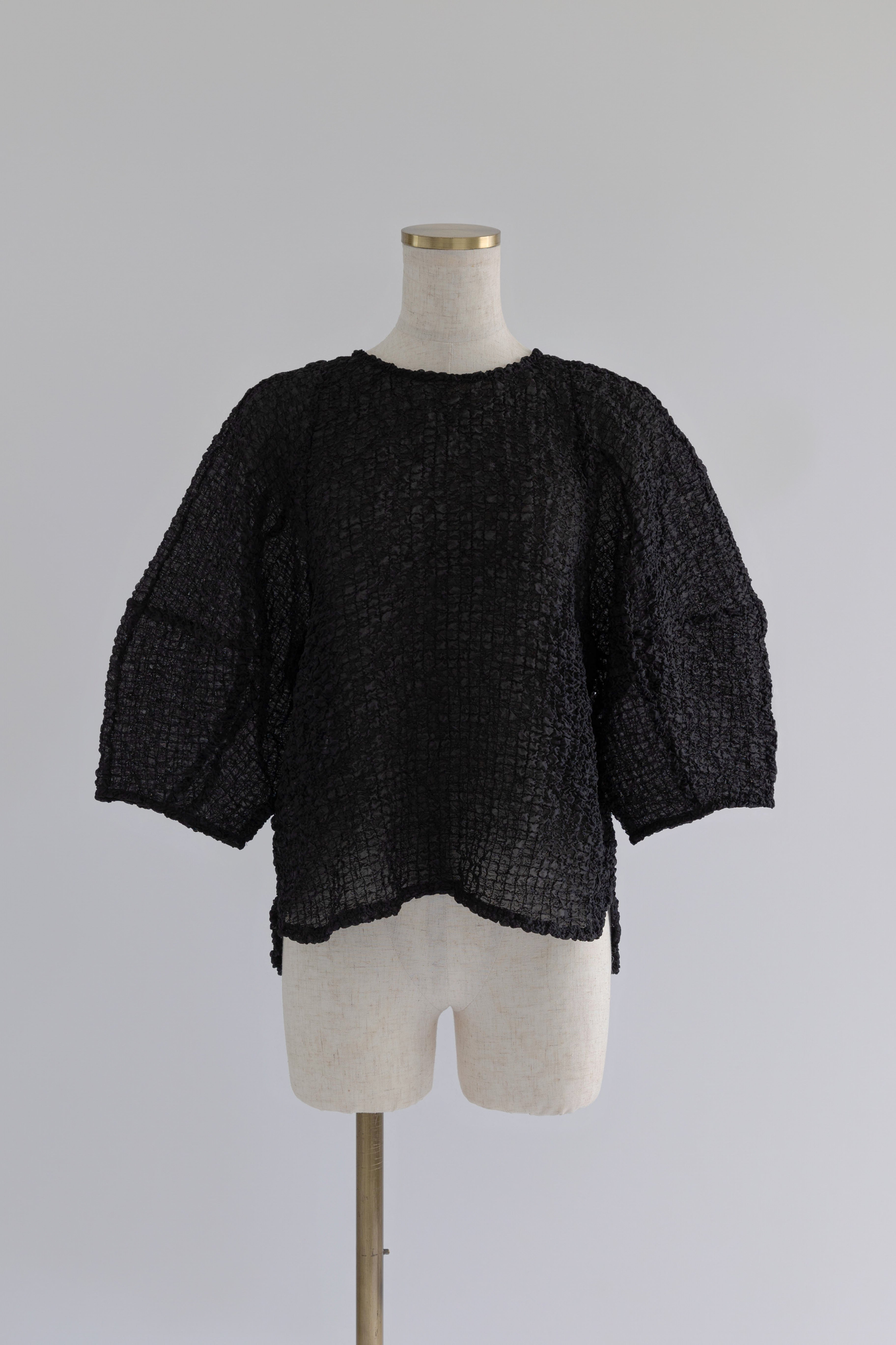 着用カラー:ブラック