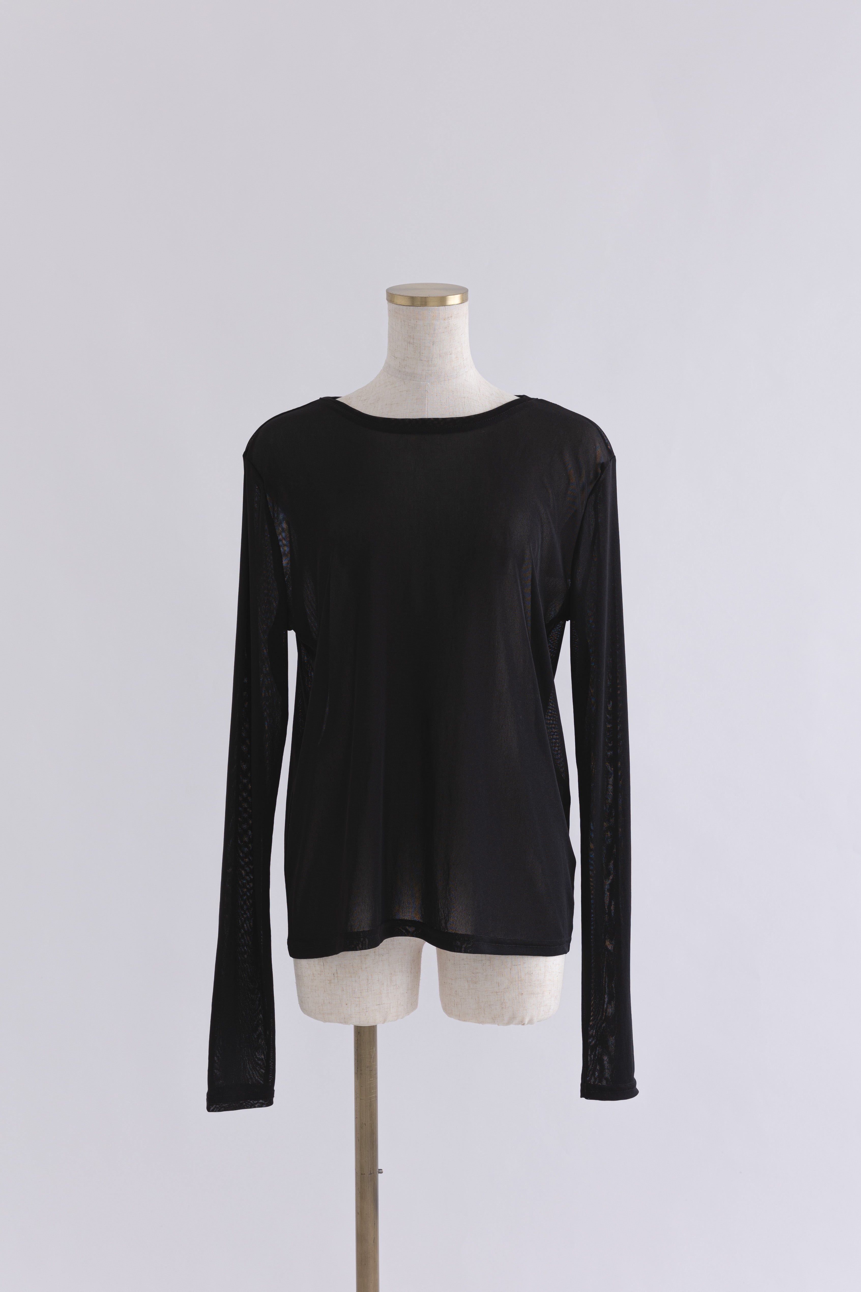 着用カラー:ブラック