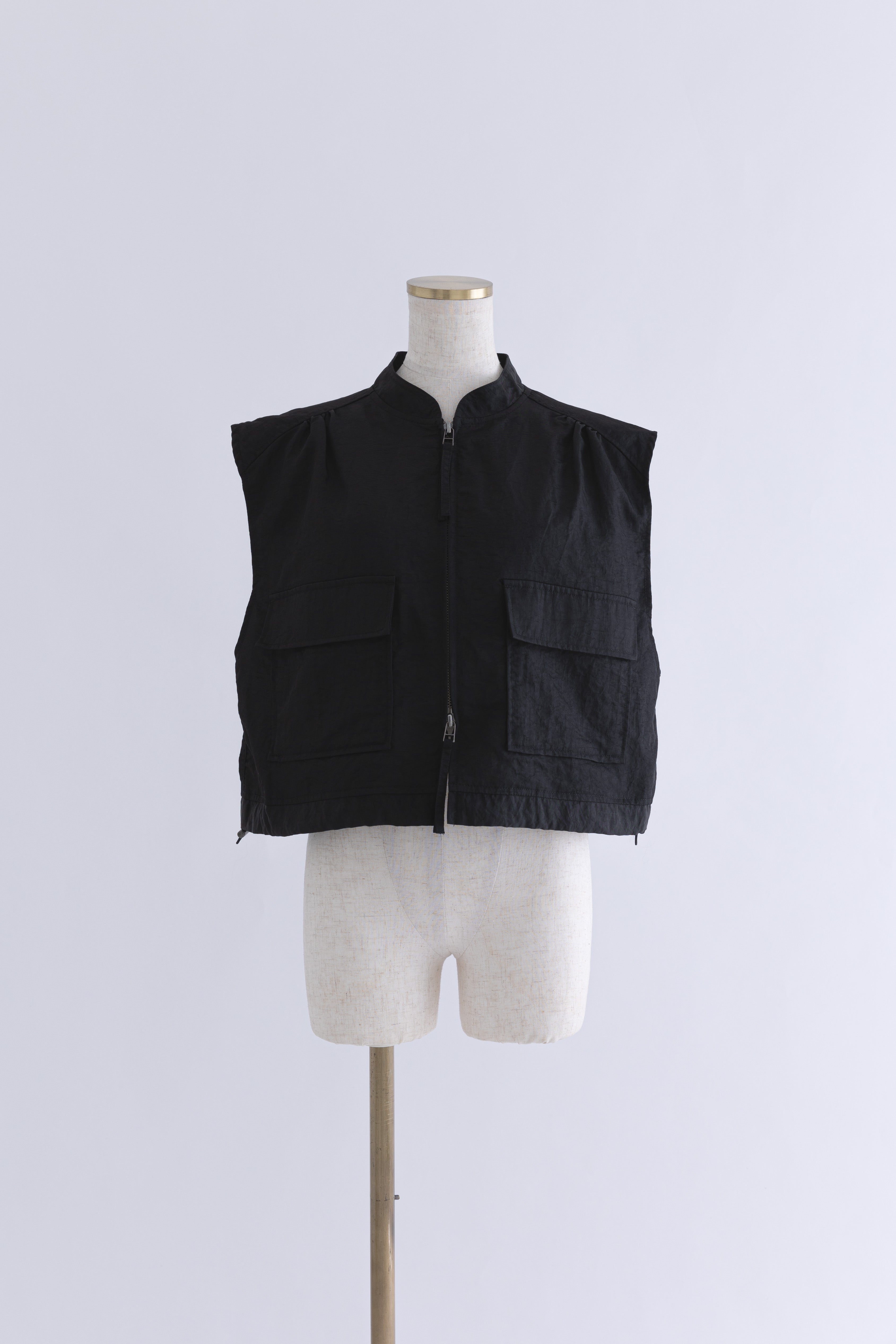 着用カラー:ブラック