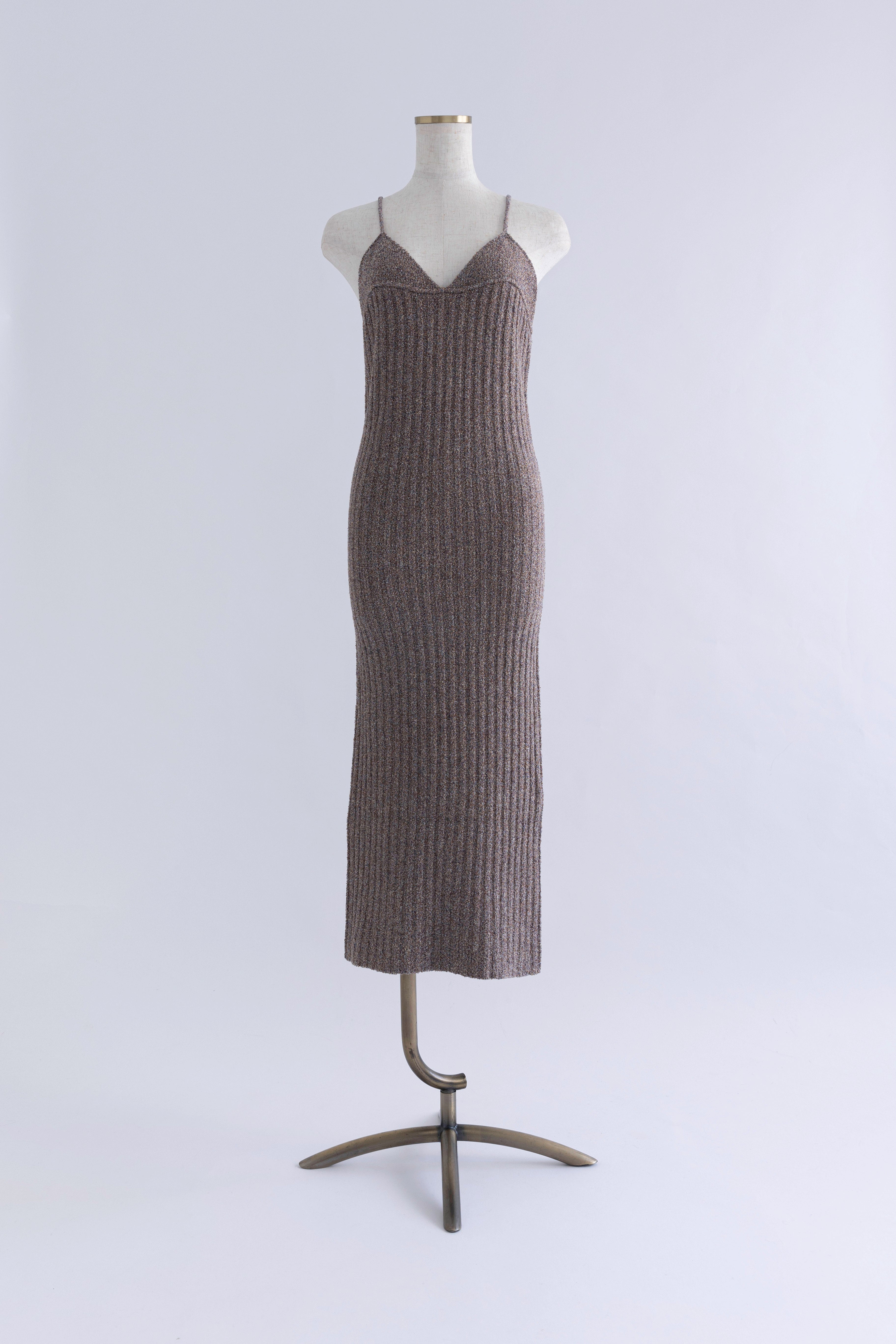 着用カラー:ブラウン