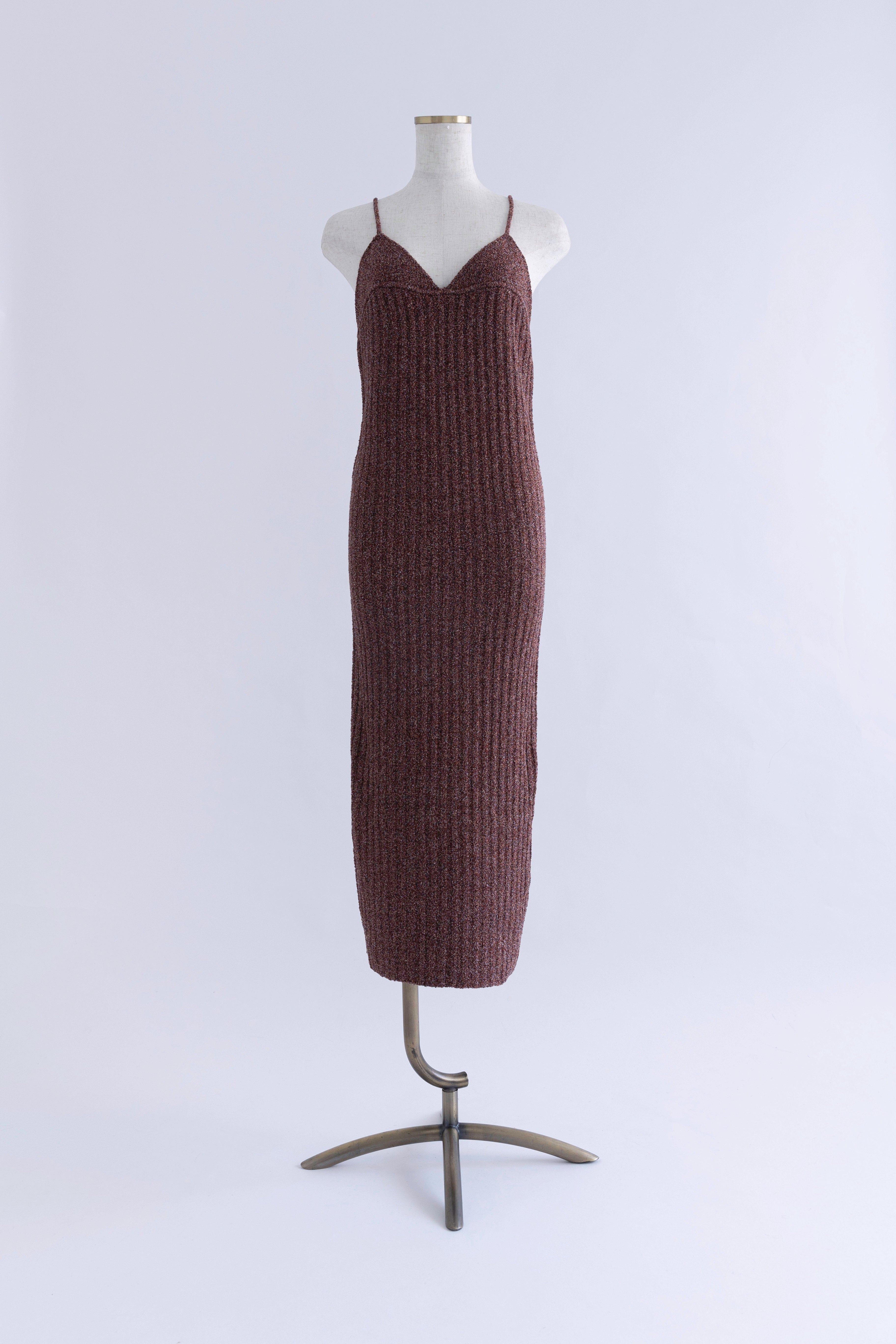 着用カラー:レッド モデル身長:174cm