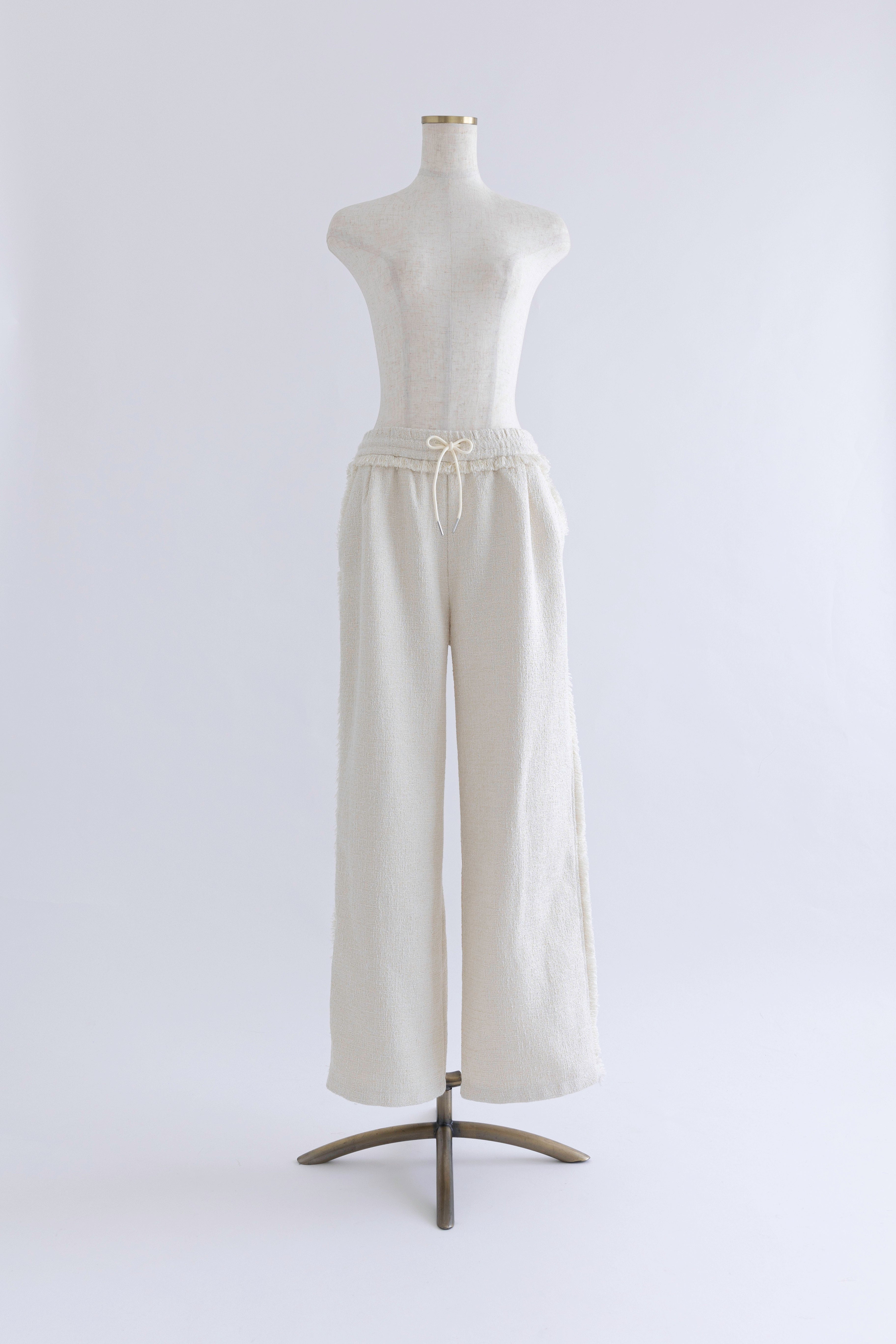 着用カラー:アイボリー