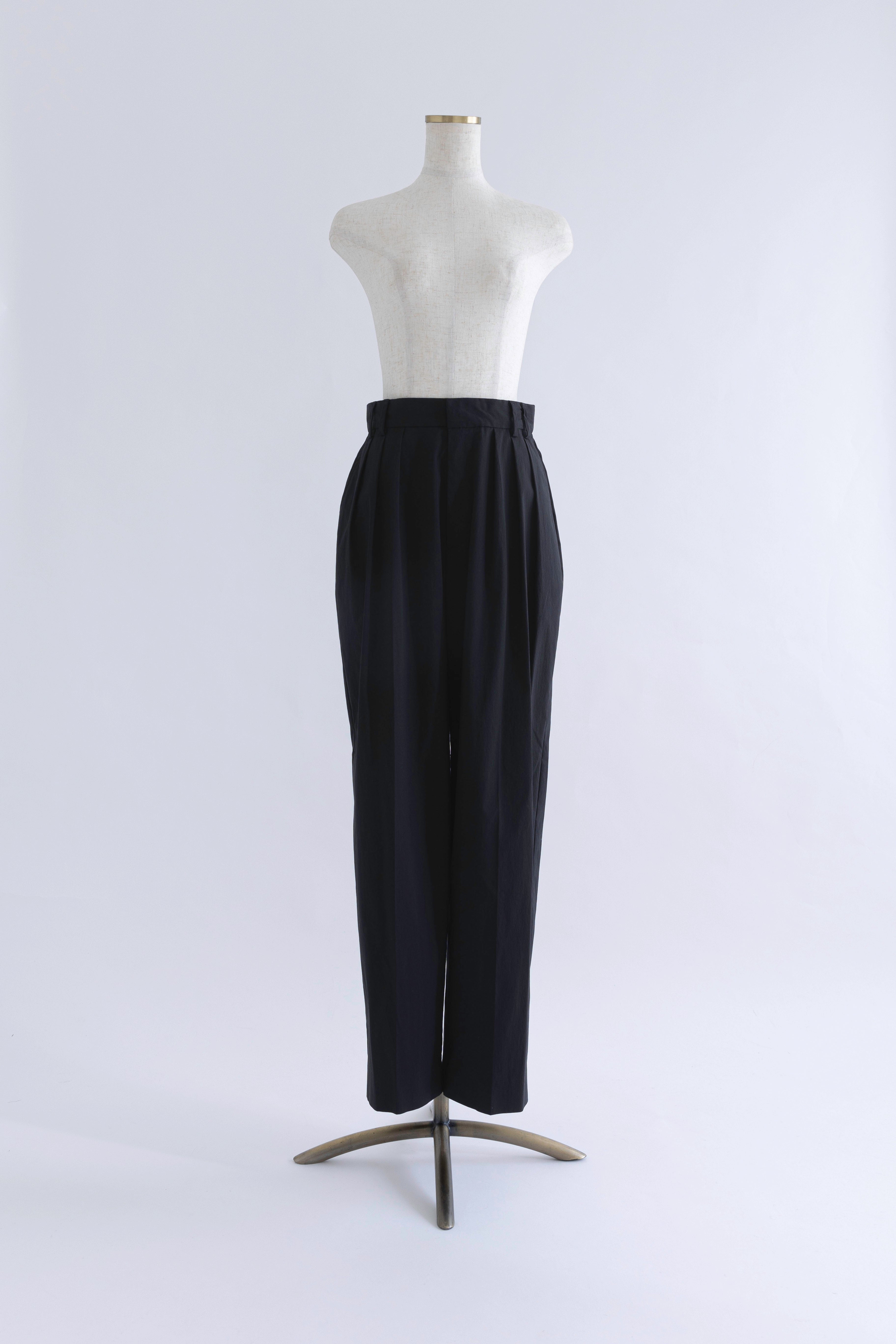 着用カラー:ブラック