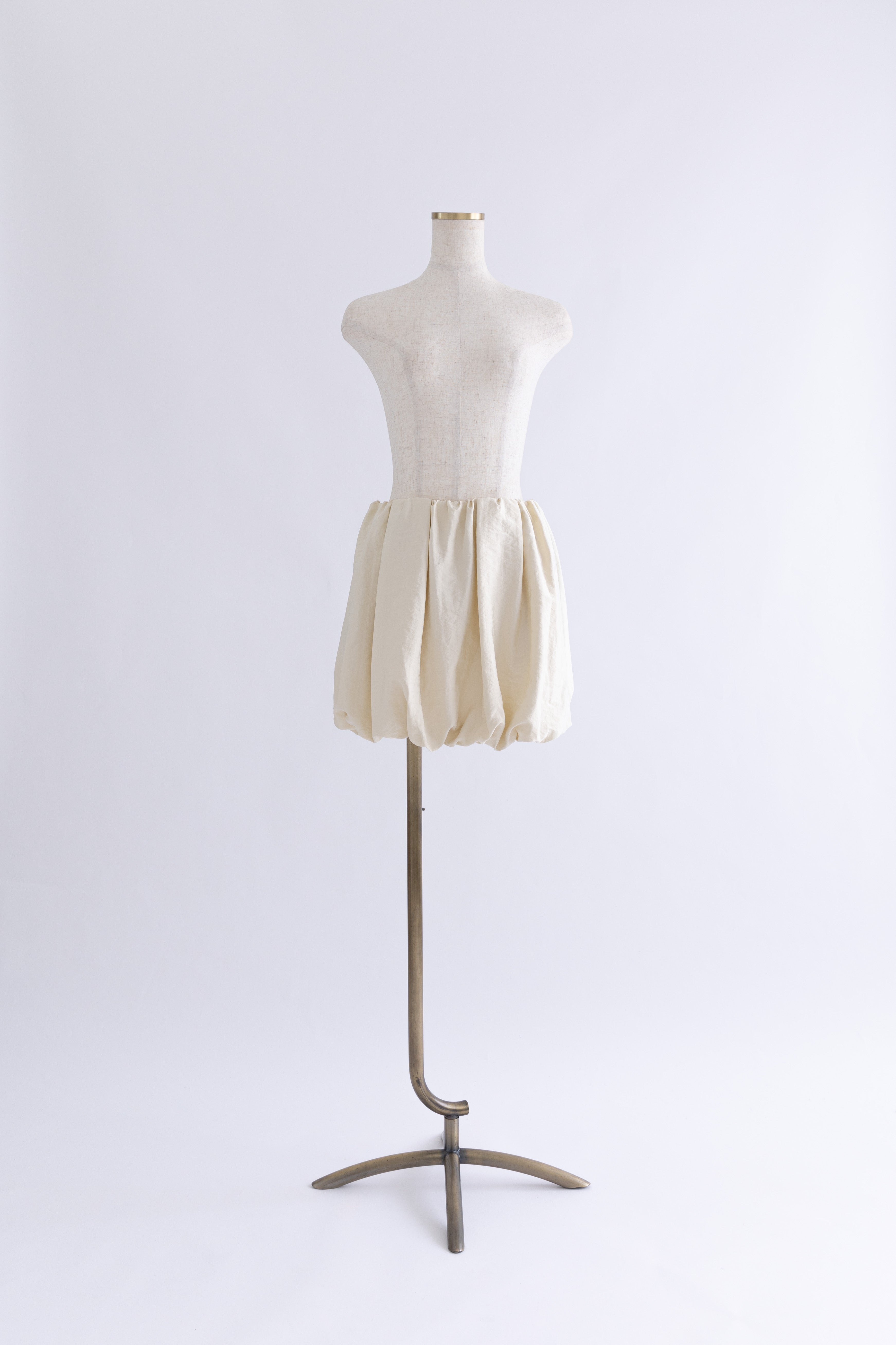 着用カラー:アイボリー