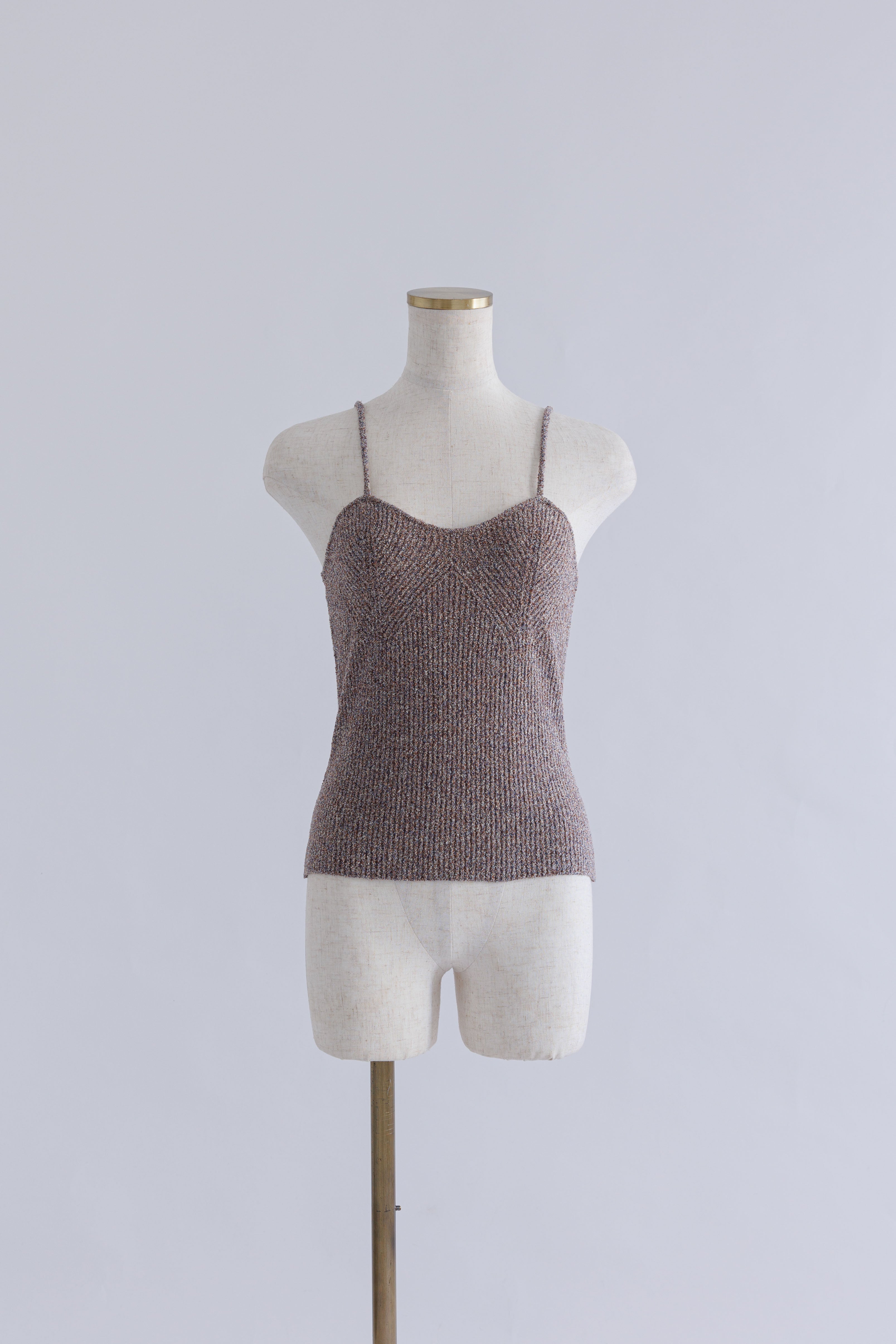 着用カラー:ブラウン