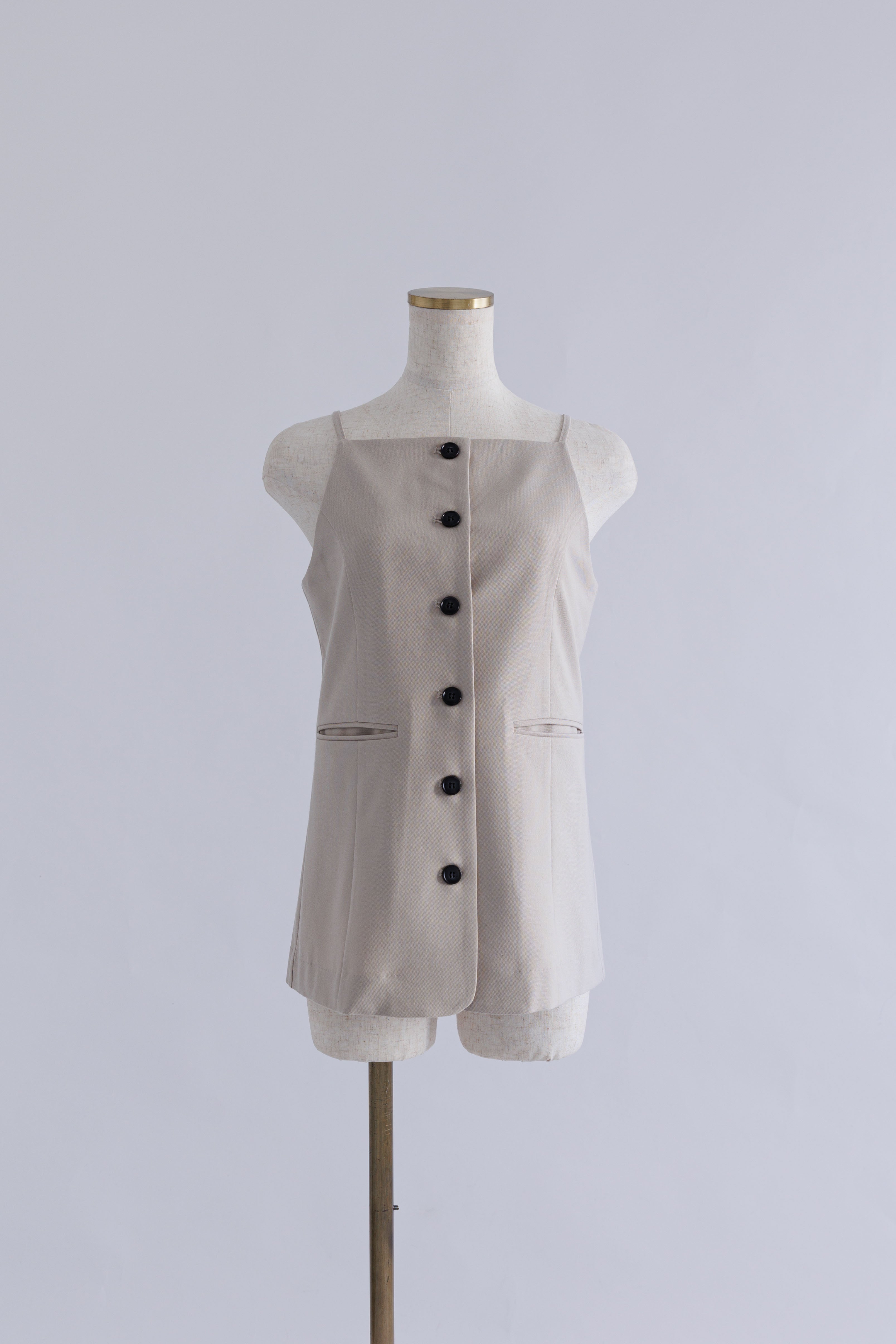 着用カラー:グレージュ