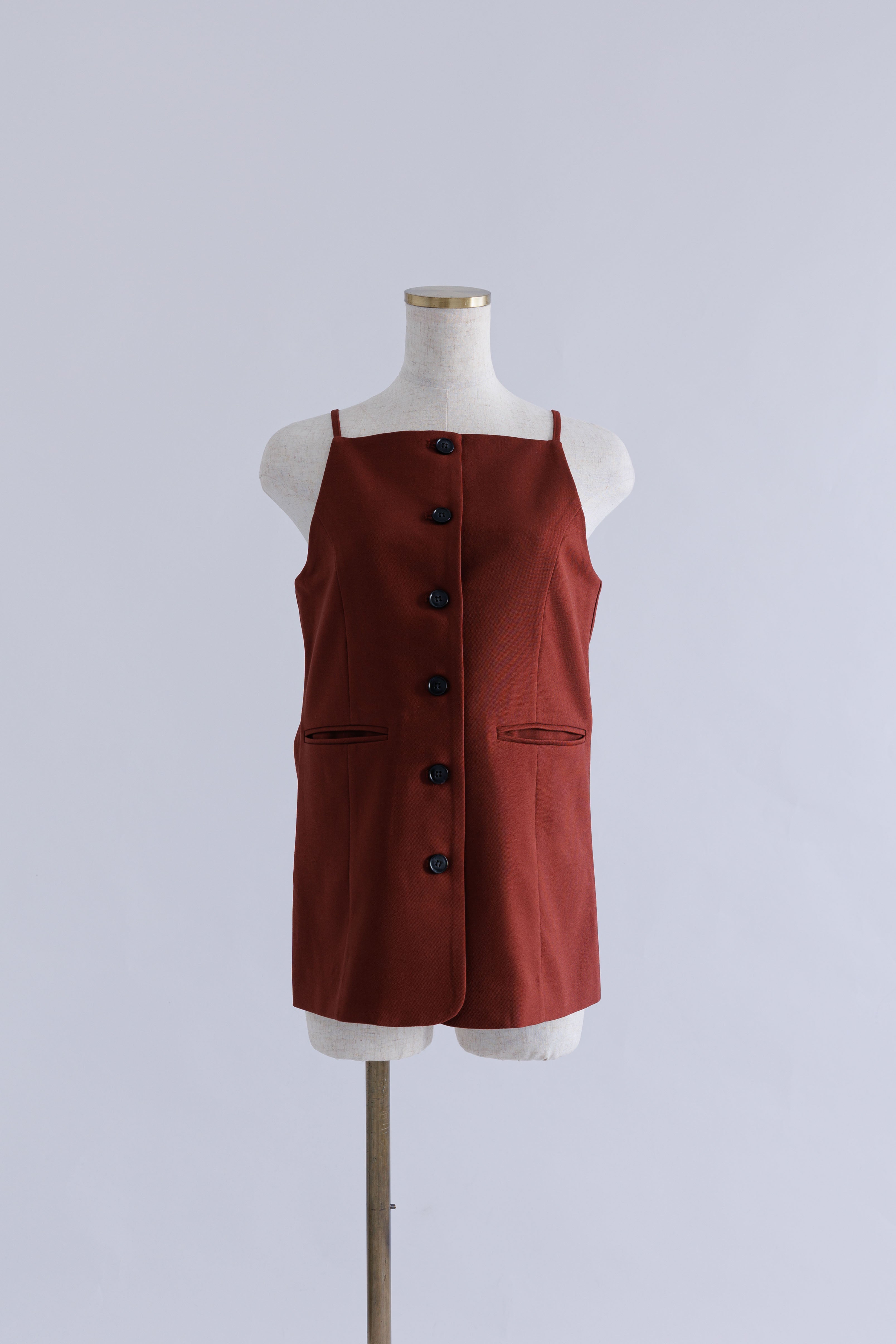 着用カラー:レッド