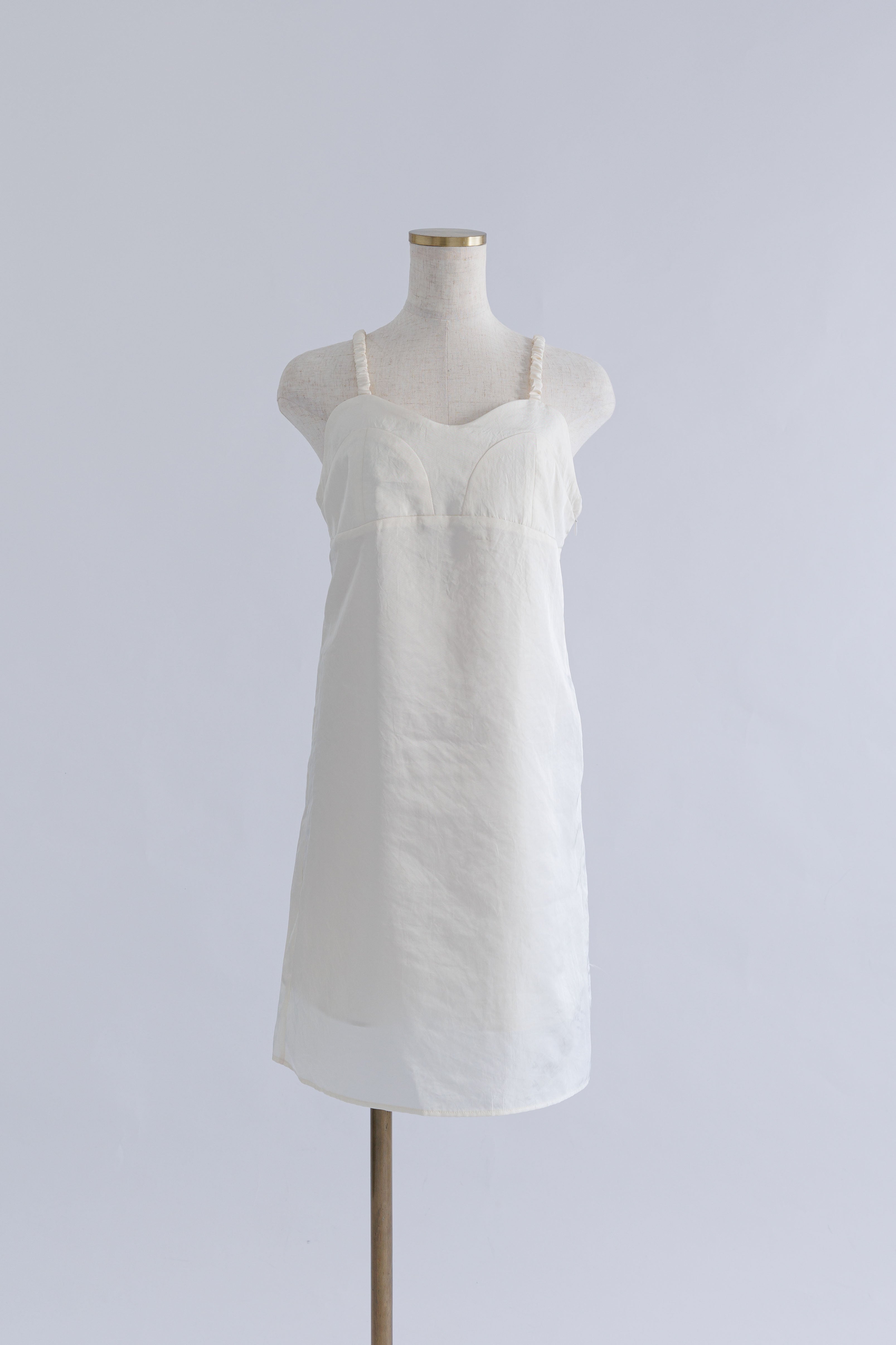 着用カラー:アイボリー