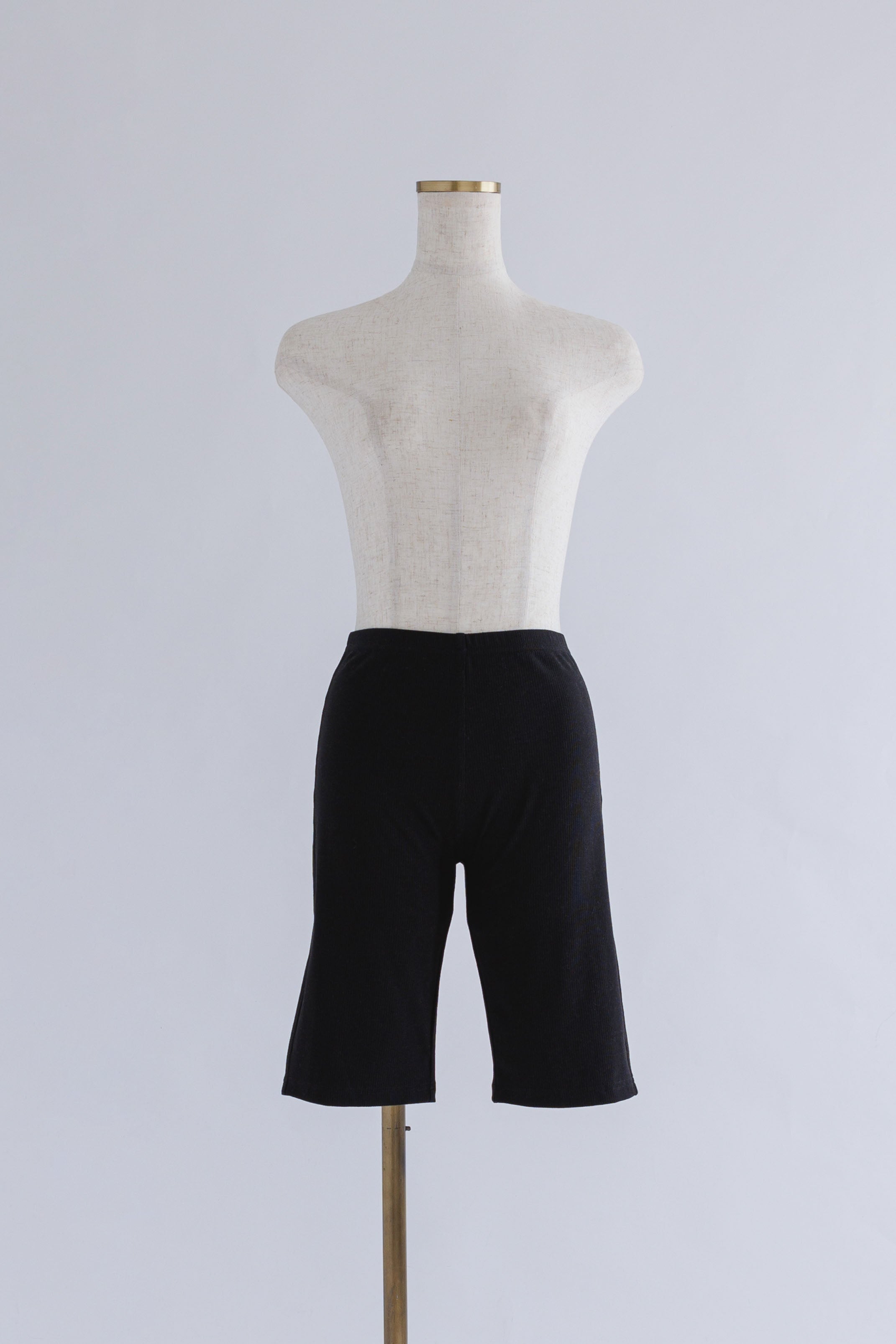 着用カラー:ブラック