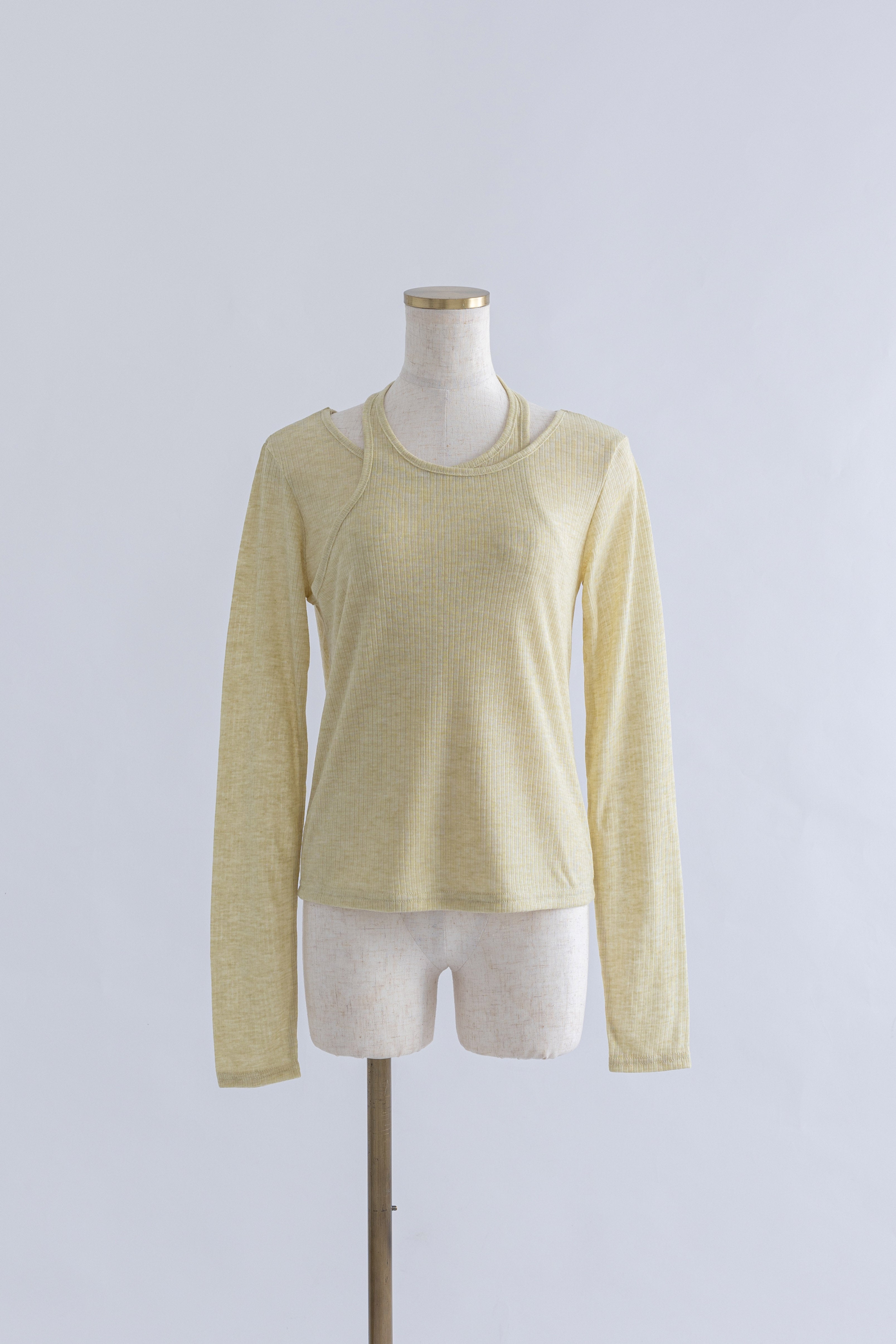 着用カラー:イエロー