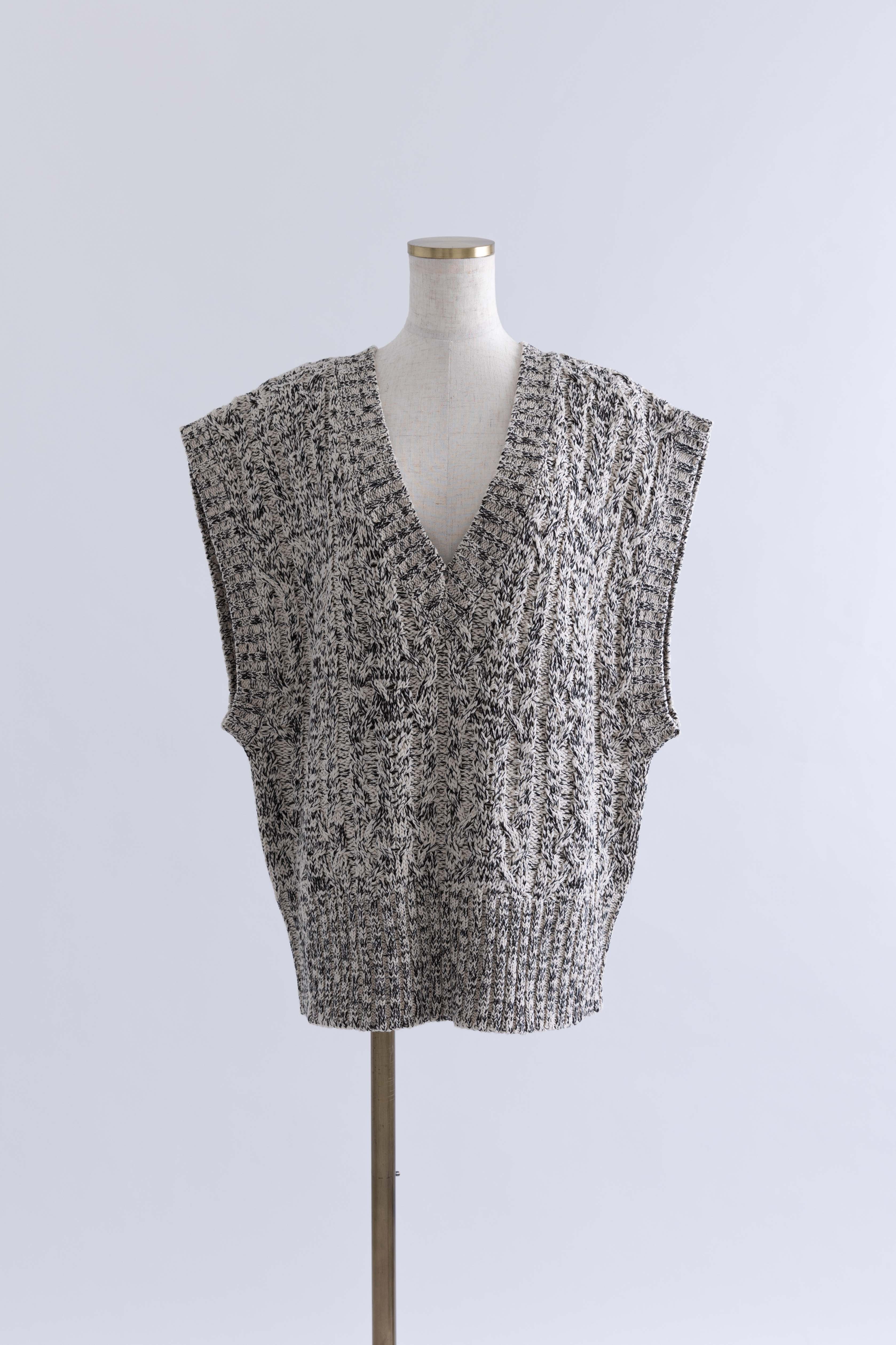 着用カラー:アイボリー