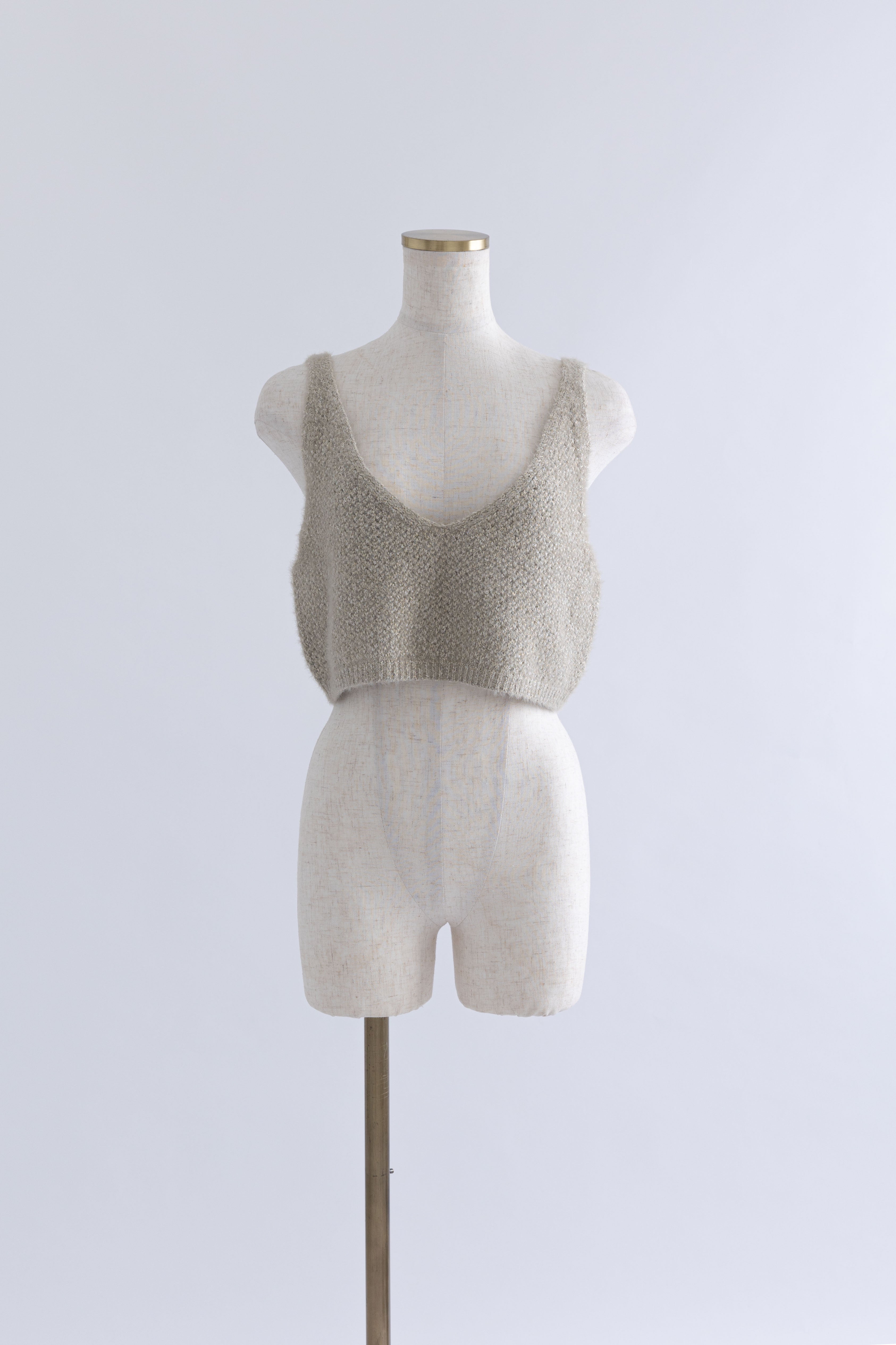 着用カラー:ゴールド