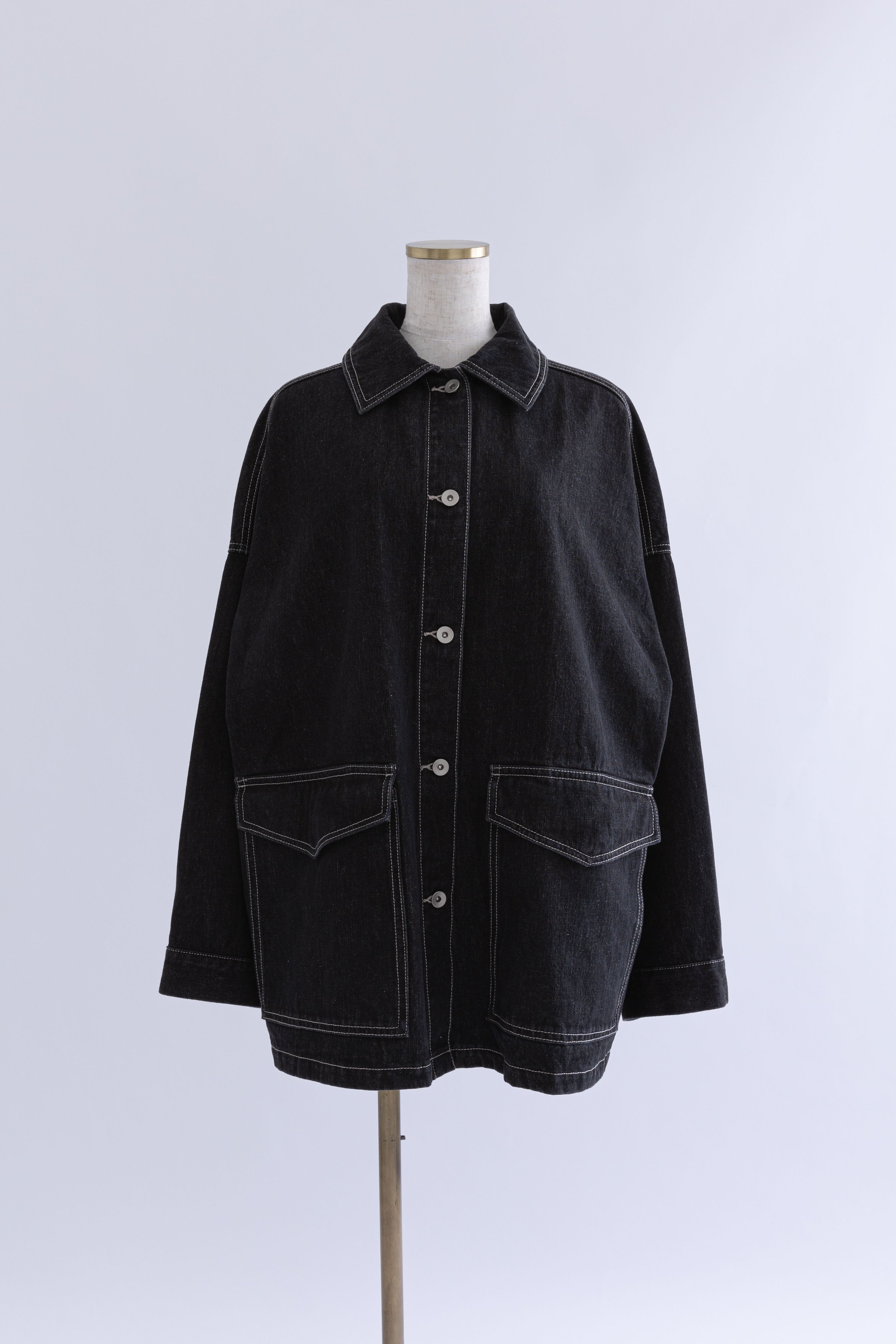 着用カラー:ブラック