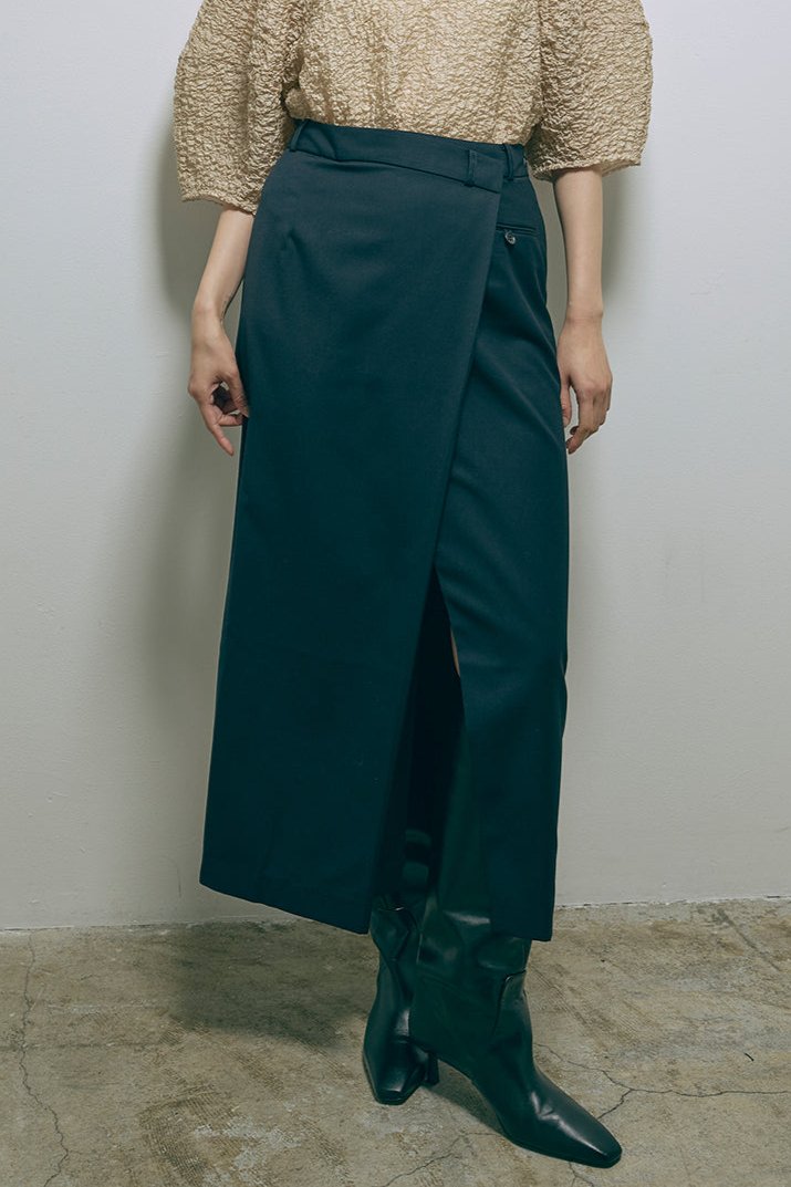 着用カラー:ネイビー モデル身長:170cm