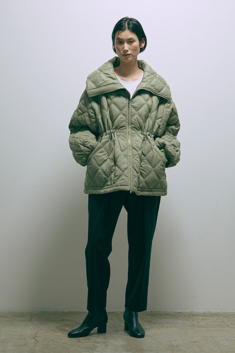 着用カラー:ライトカーキ モデル身長:170cm