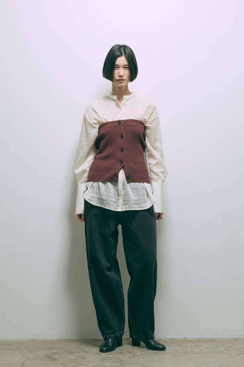 着用カラー:バーガンディ モデル身長:170cm