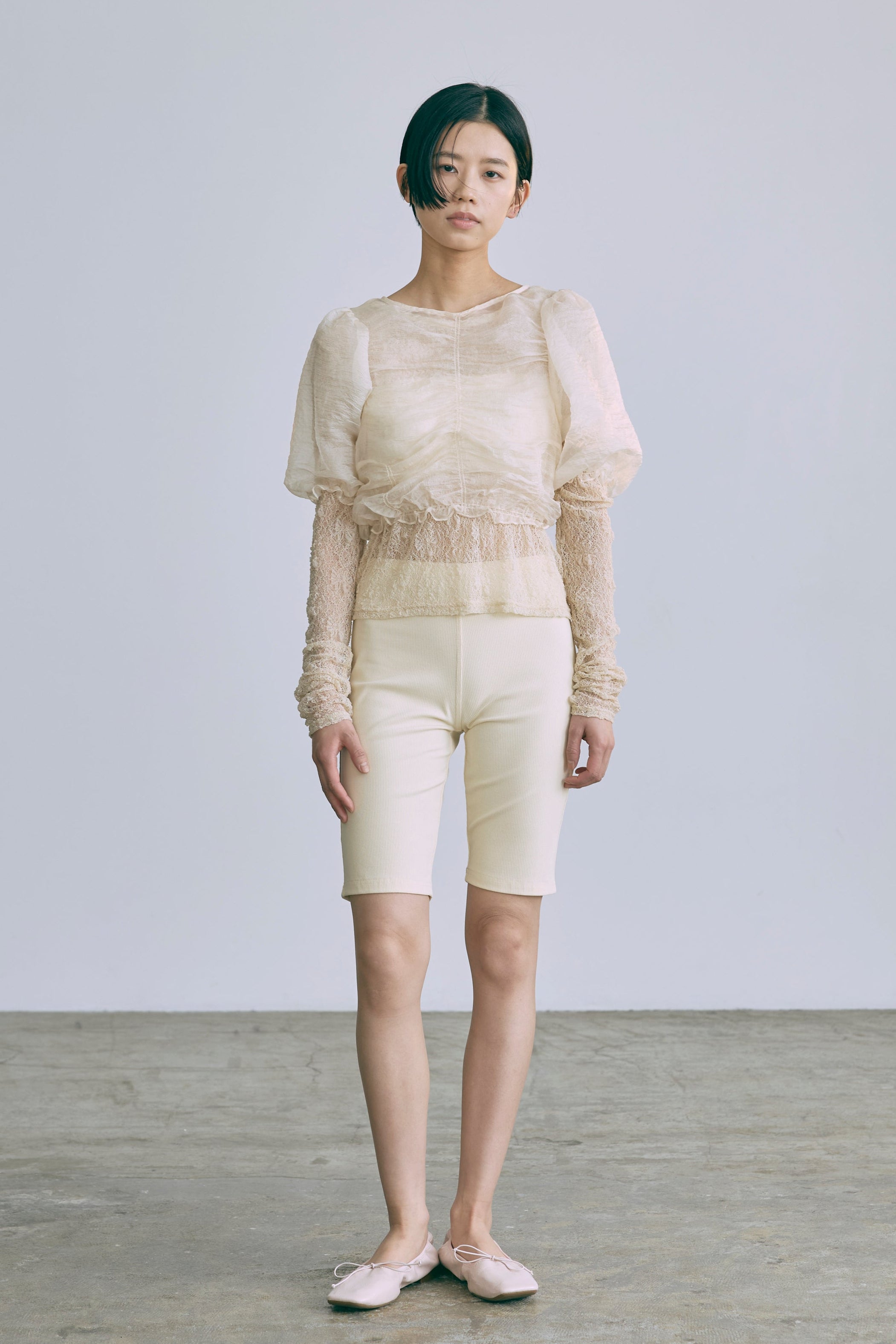 着用カラー:アイボリー モデル身長:170㎝