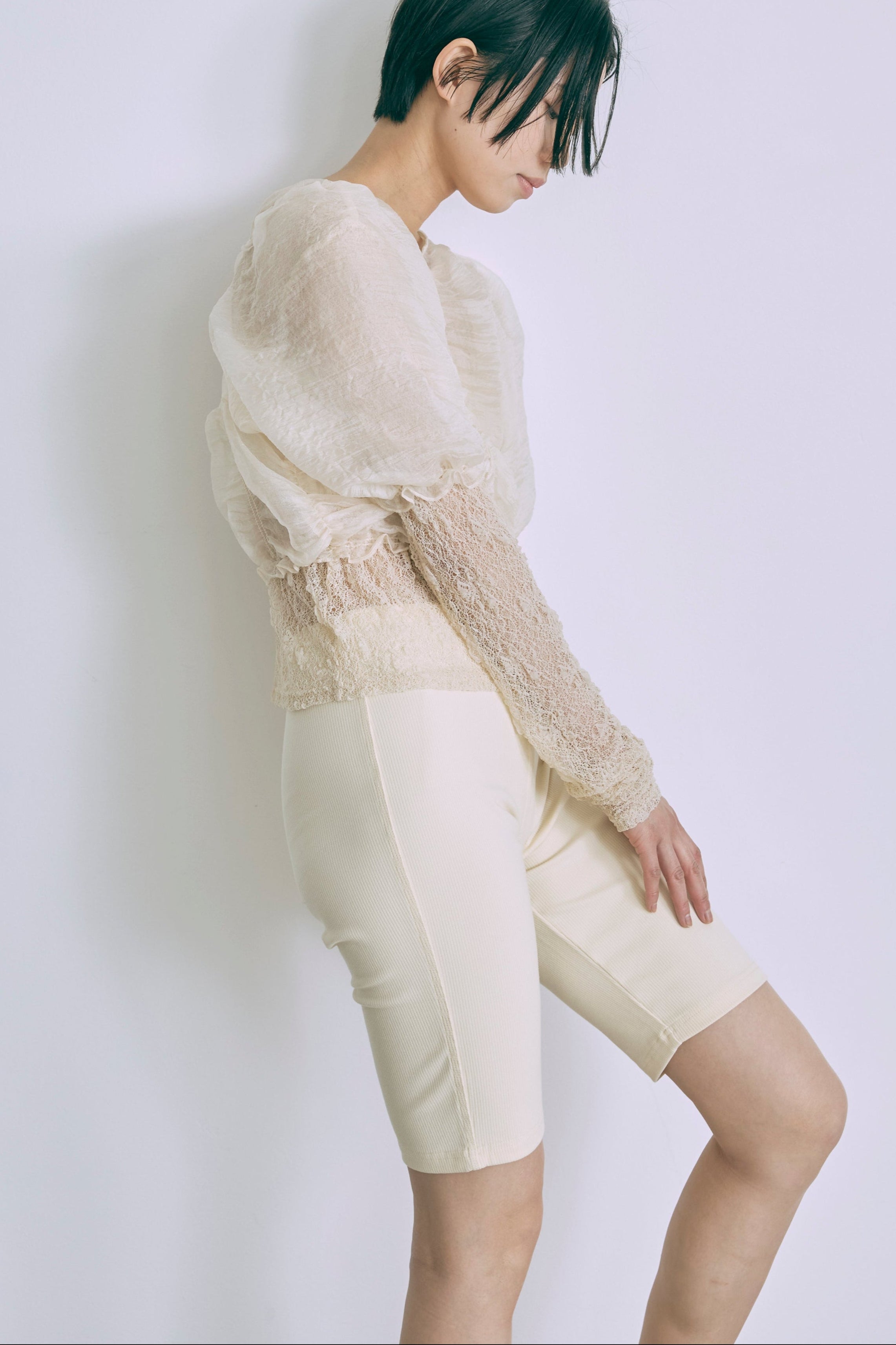 着用カラー:アイボリー モデル身長:170㎝