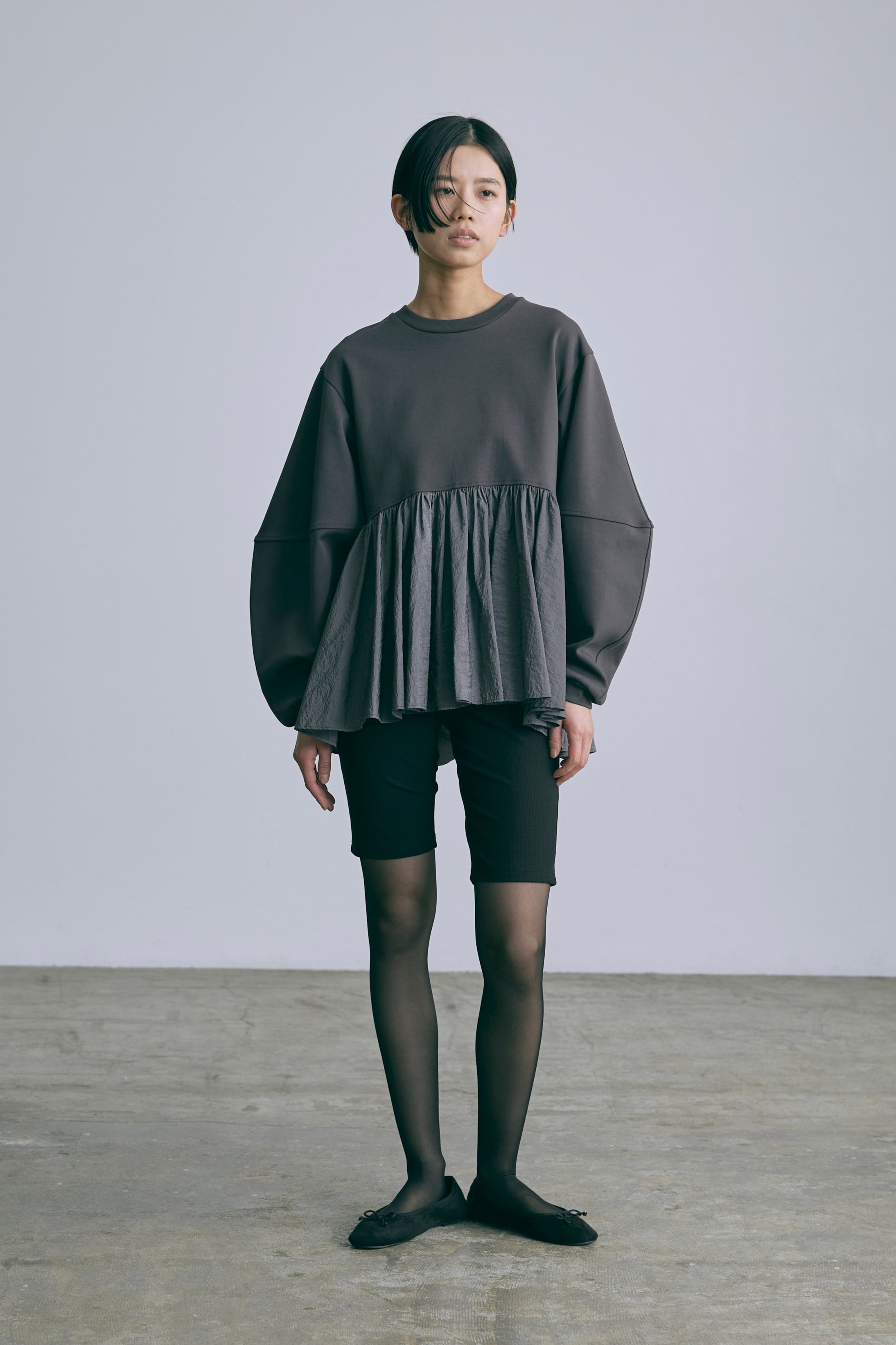 着用カラー:ブラック モデル身長:170㎝