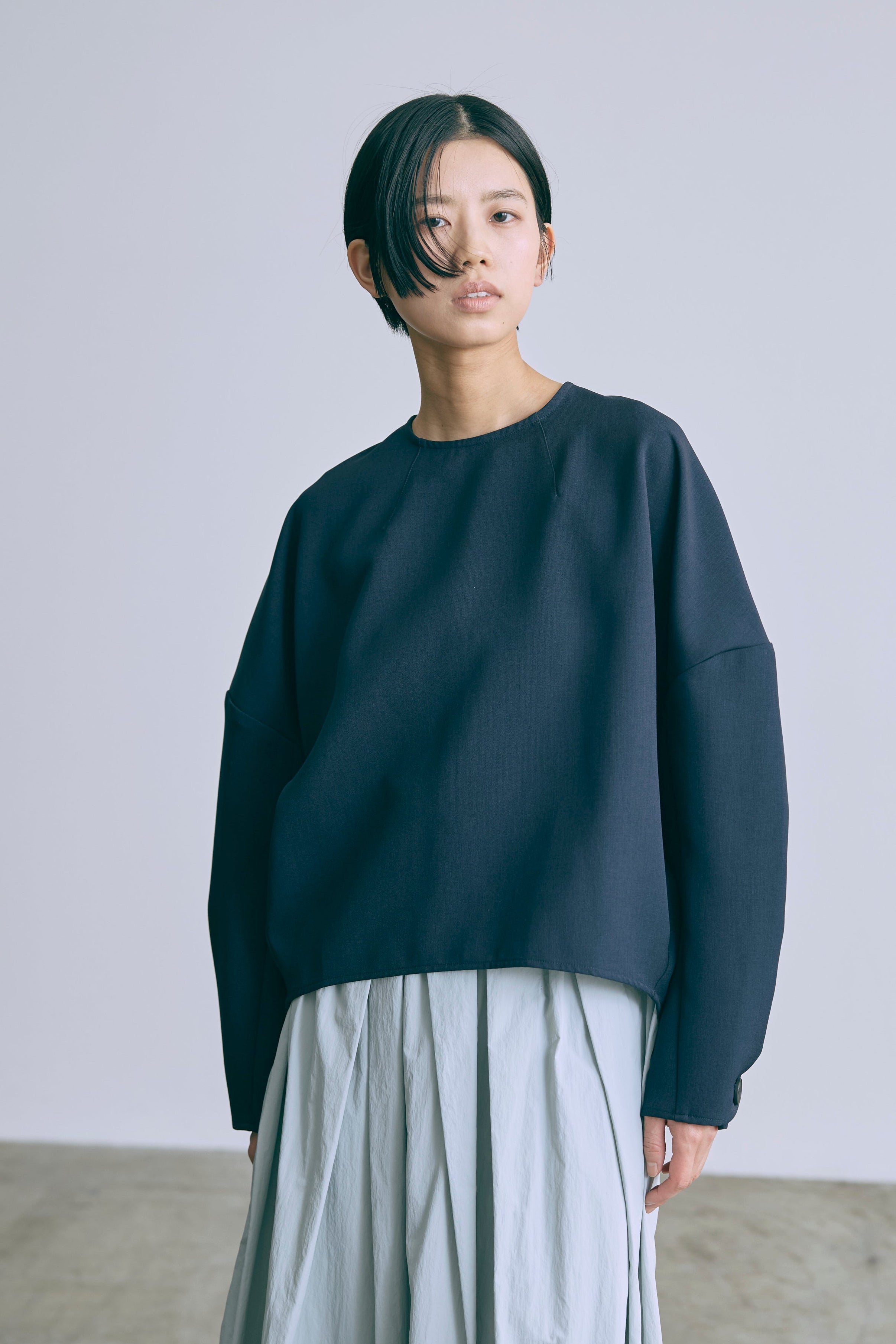 着用カラー:ネイビー モデル身長:170cm