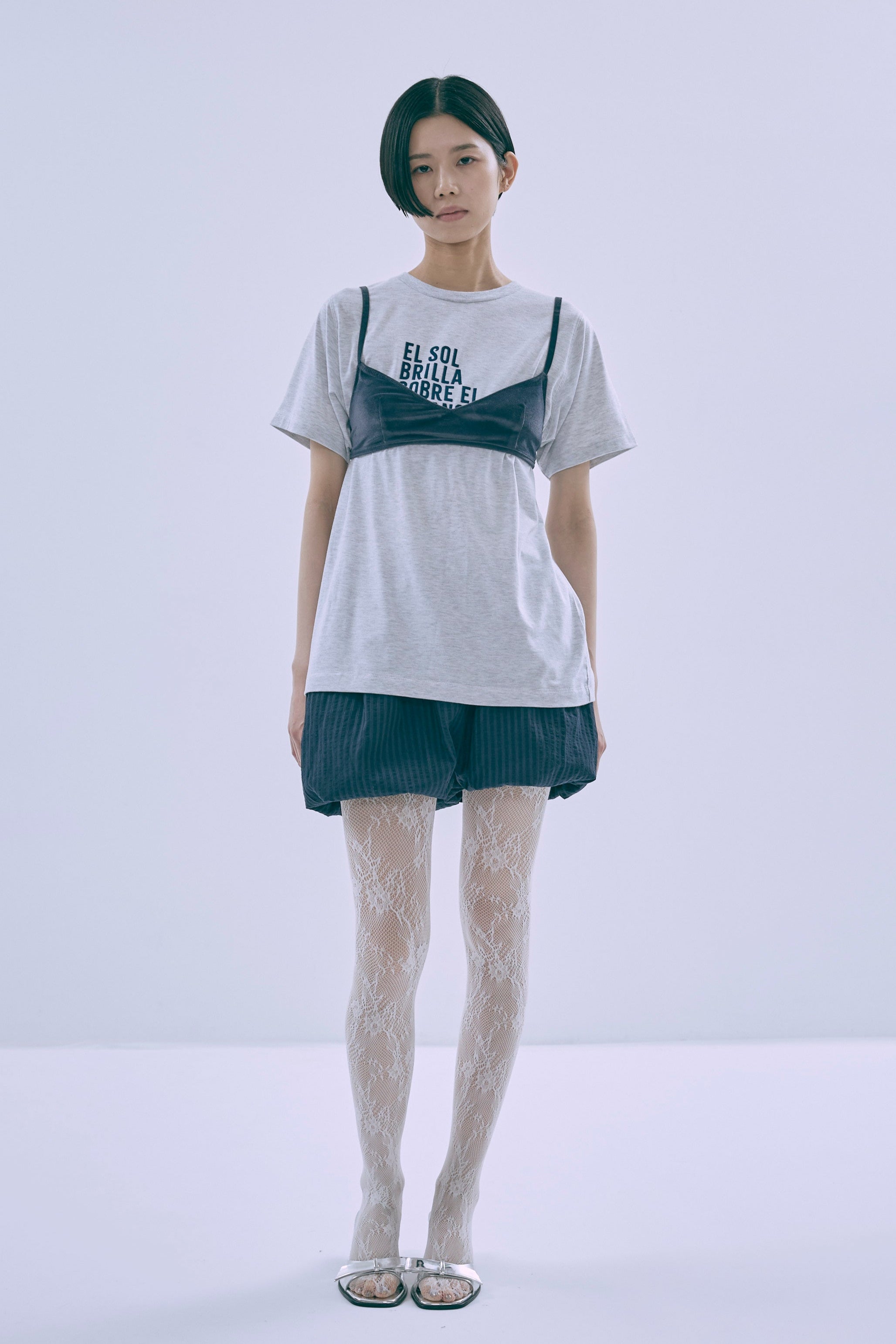 着用カラー:ネイビー モデル身長:170cm