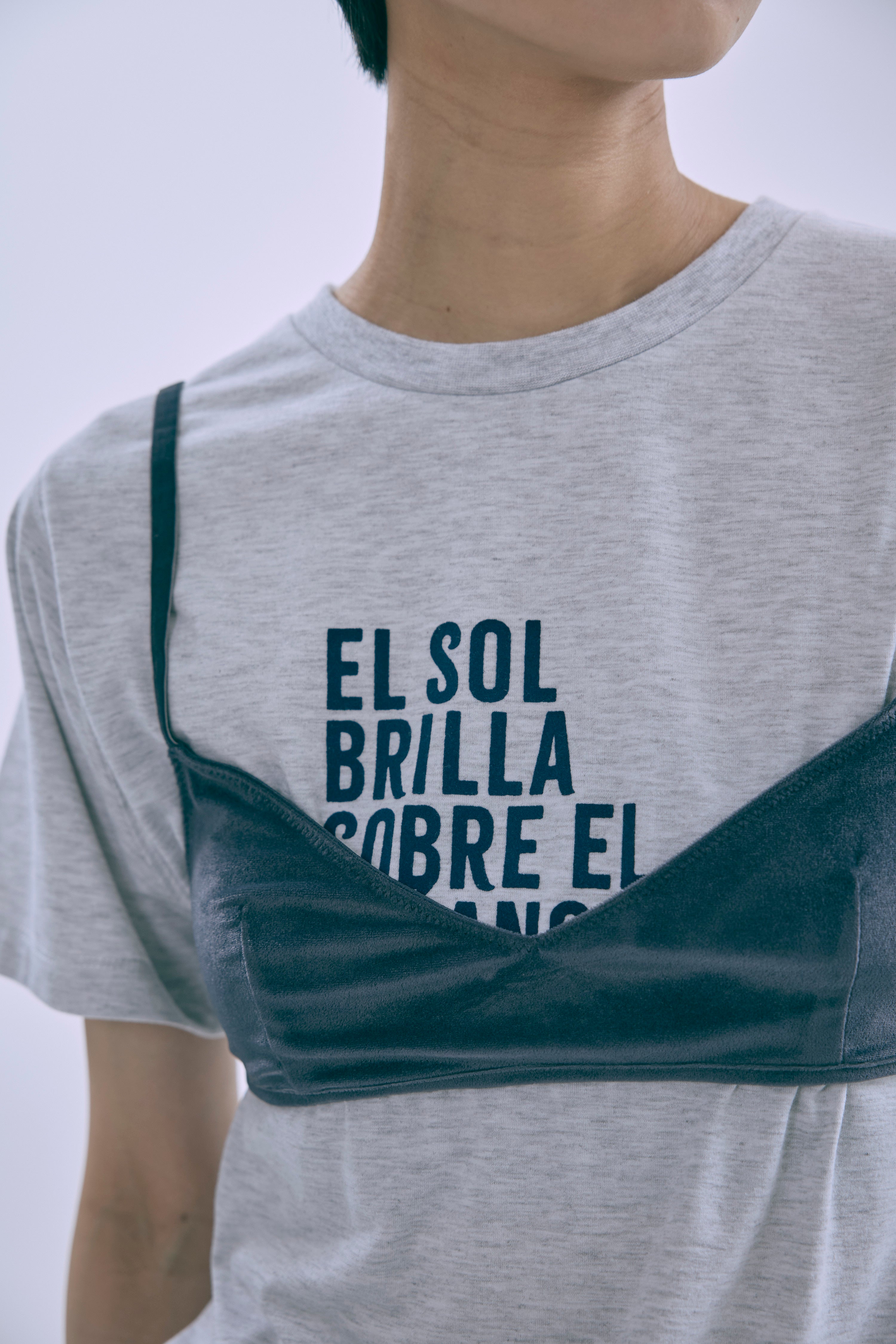 着用カラー:オートミール モデル身長:170cm