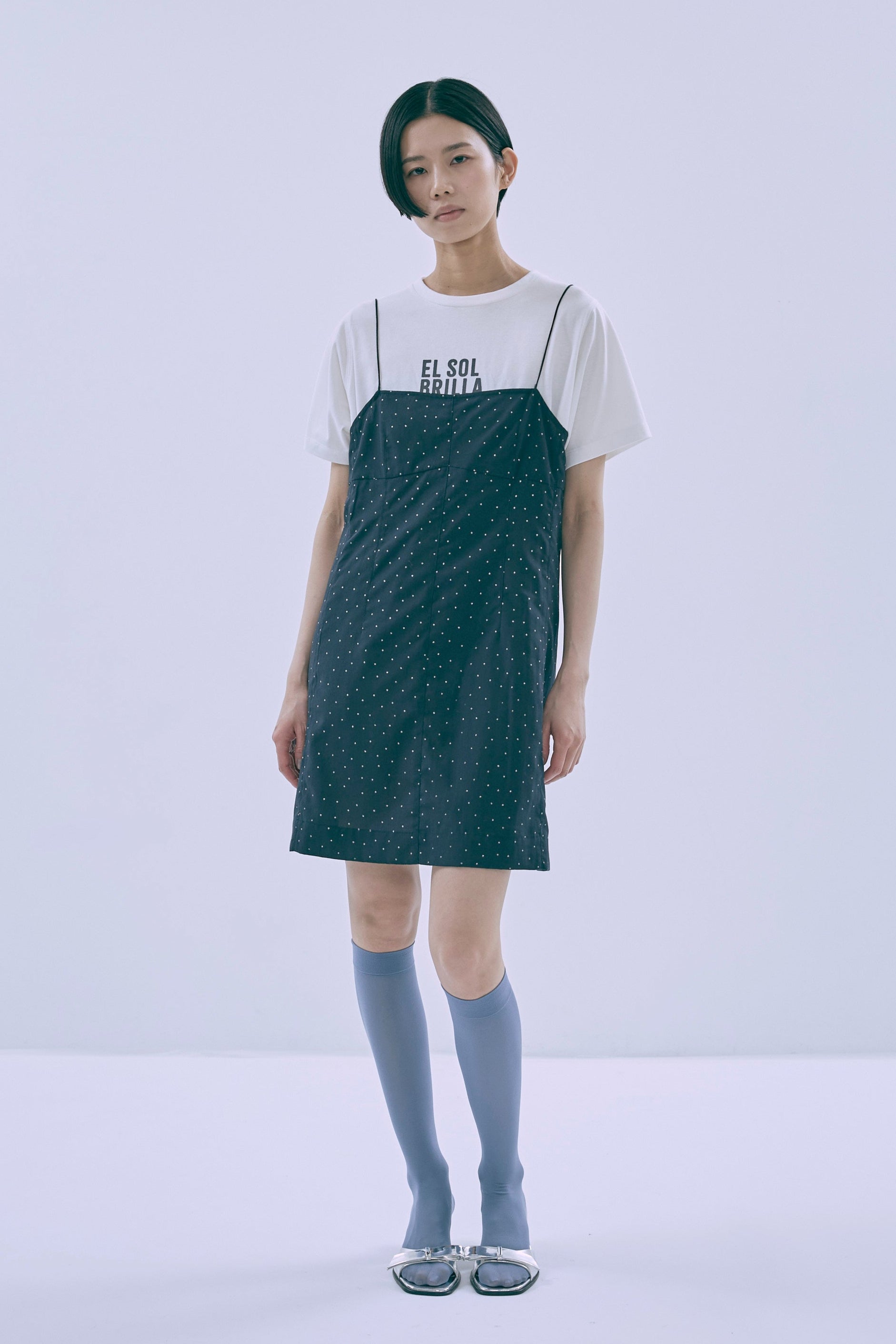 着用カラー:ネイビー モデル身長:170cm