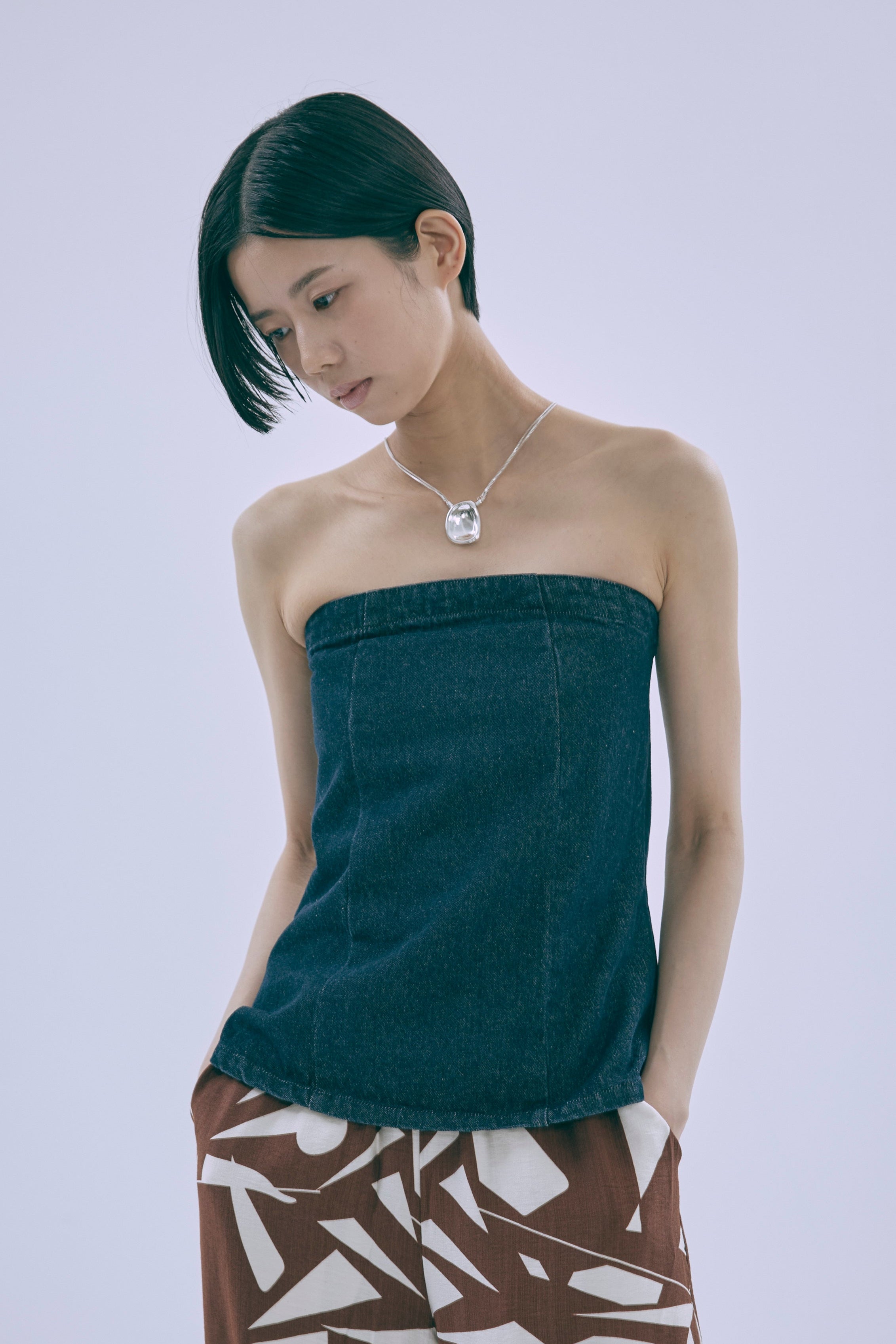 着用カラー:インディゴブルー モデル身長:170cm