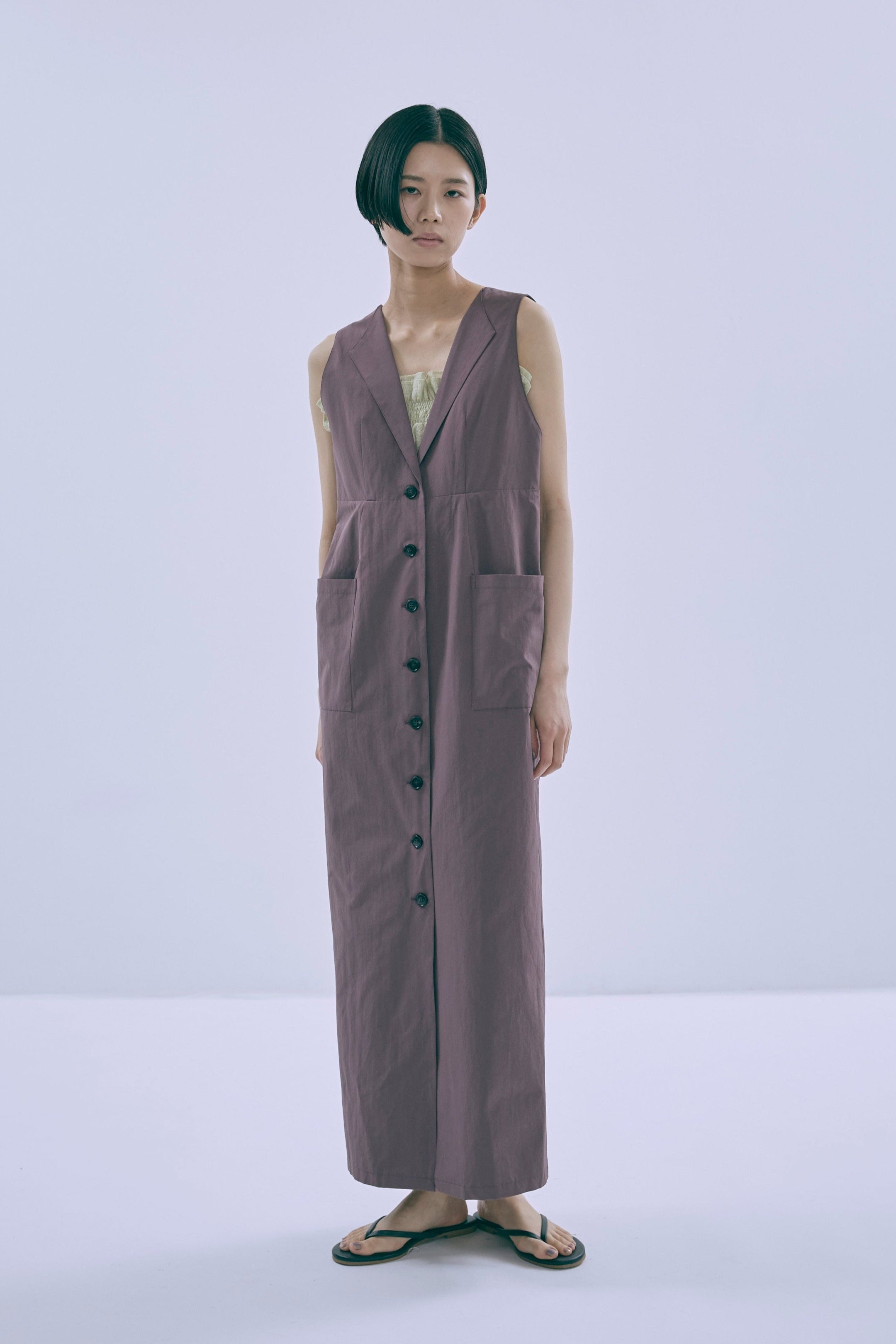 着用カラー:バーガンディ モデル身長:170cm