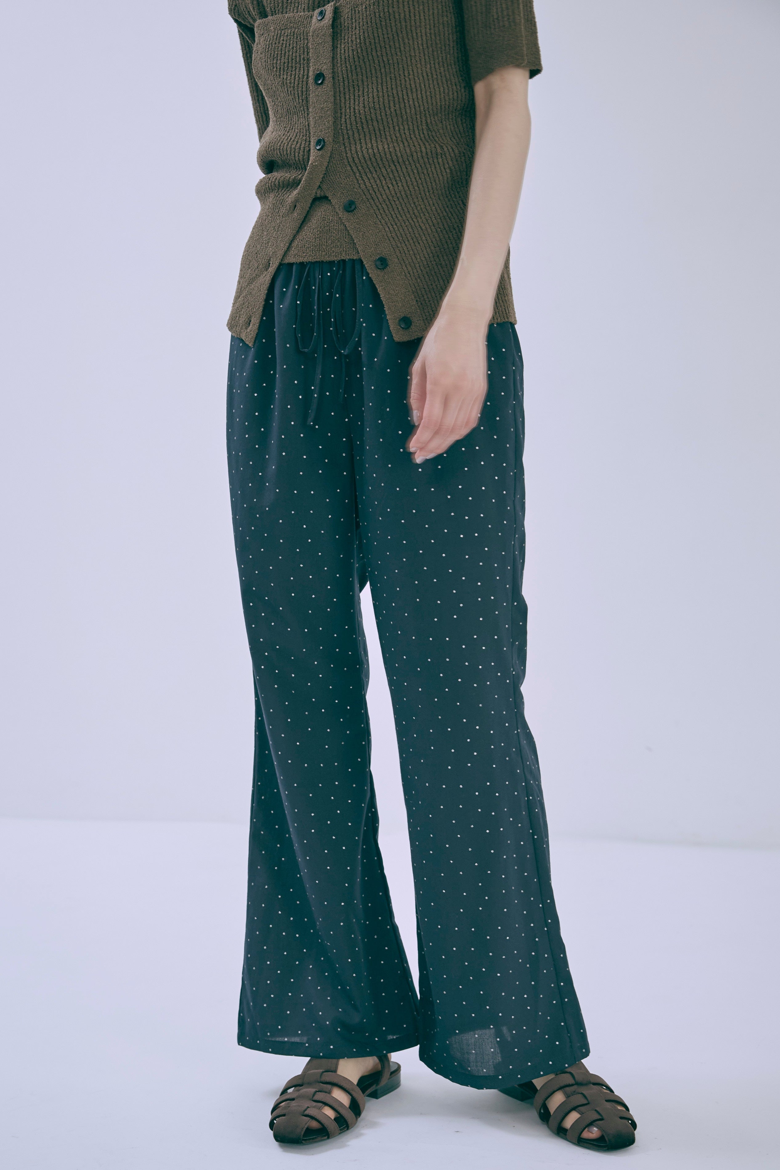 着用カラー:ネイビー モデル身長:170cm